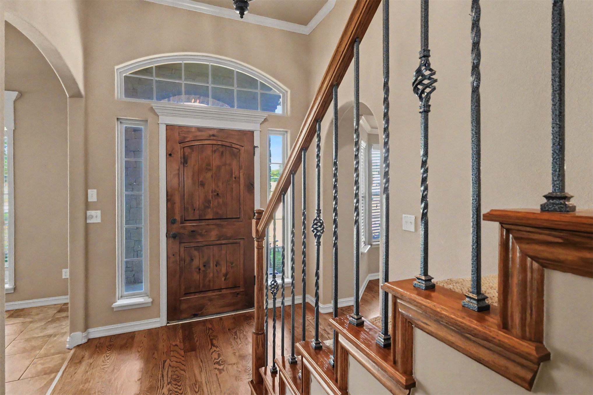 810 S Tallchief Avenue Property Photo 3