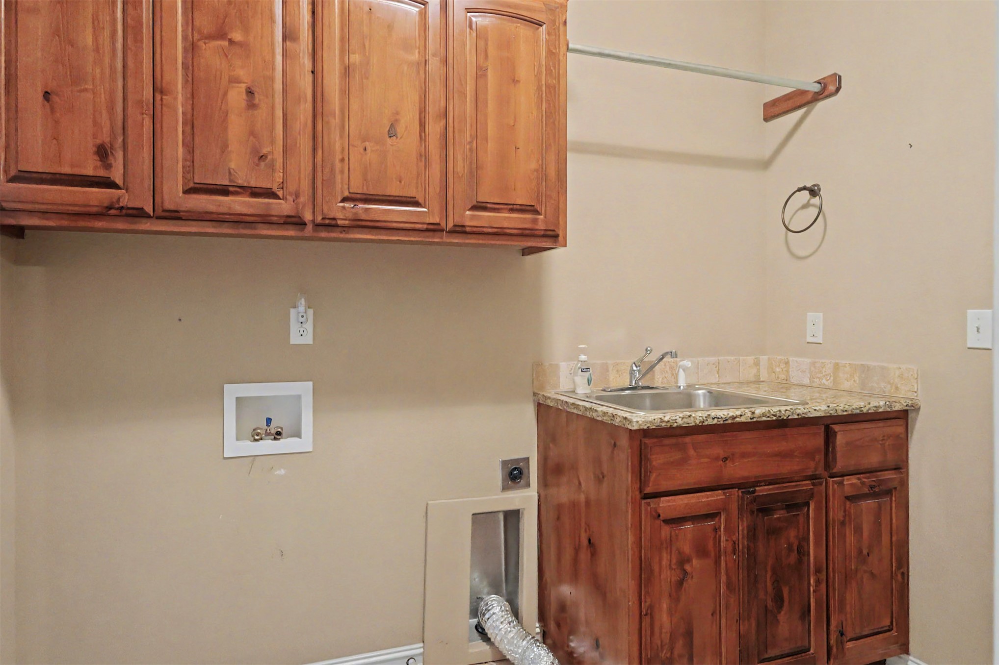 810 S Tallchief Avenue Property Photo 21