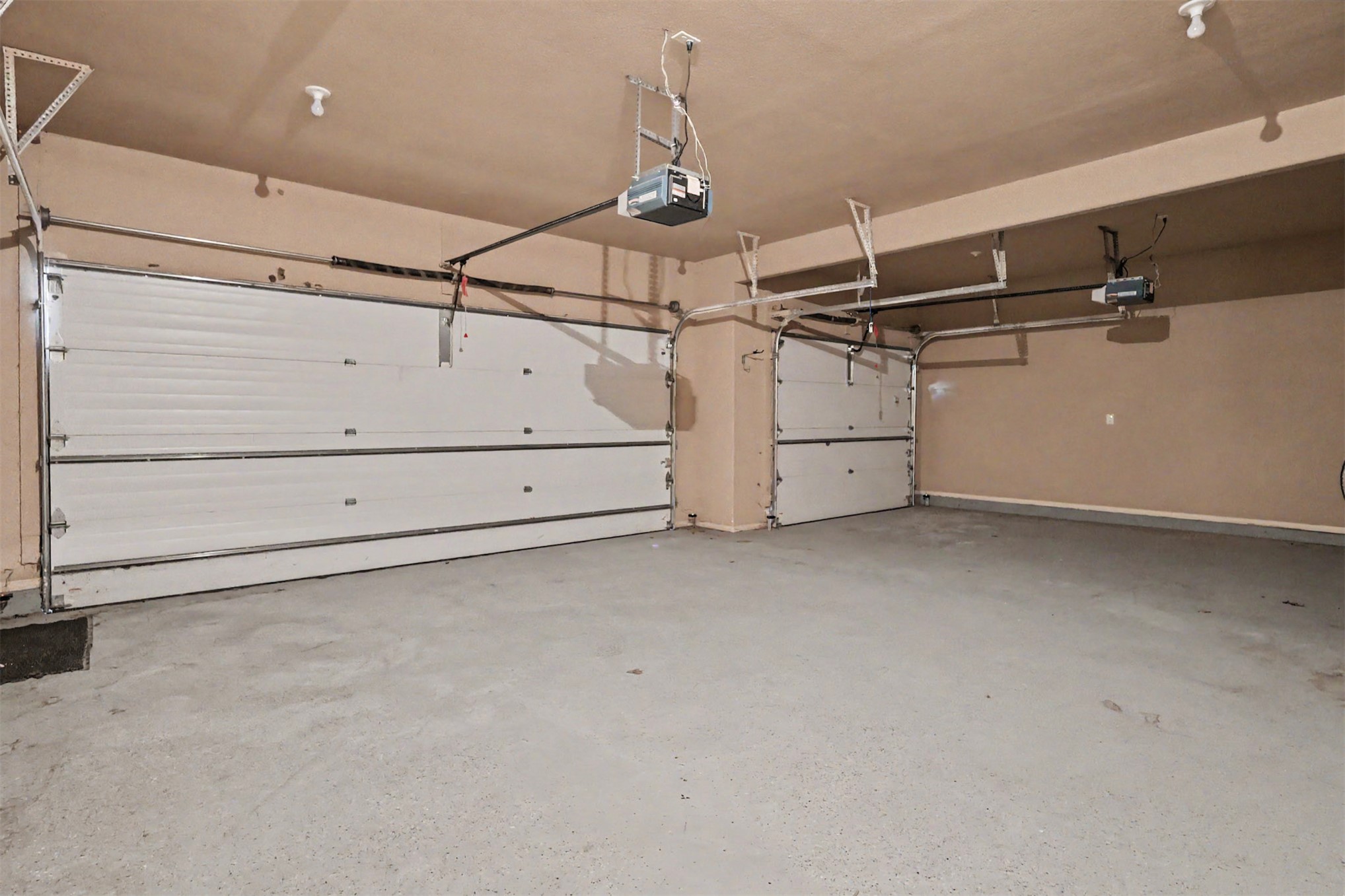 810 S Tallchief Avenue Property Photo 49