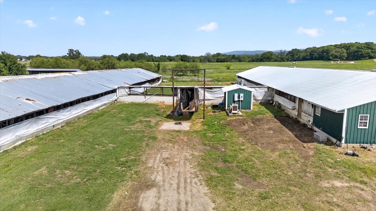 30253 W State Hwy 31 Property Photo 59