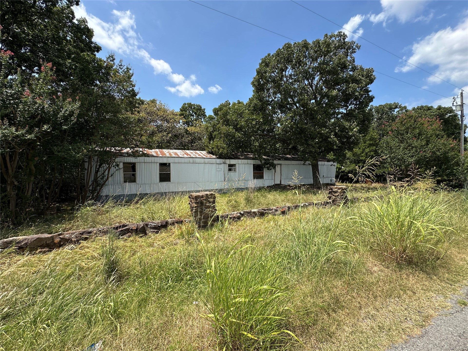 2003 Bristow Point Road Property Photo 2