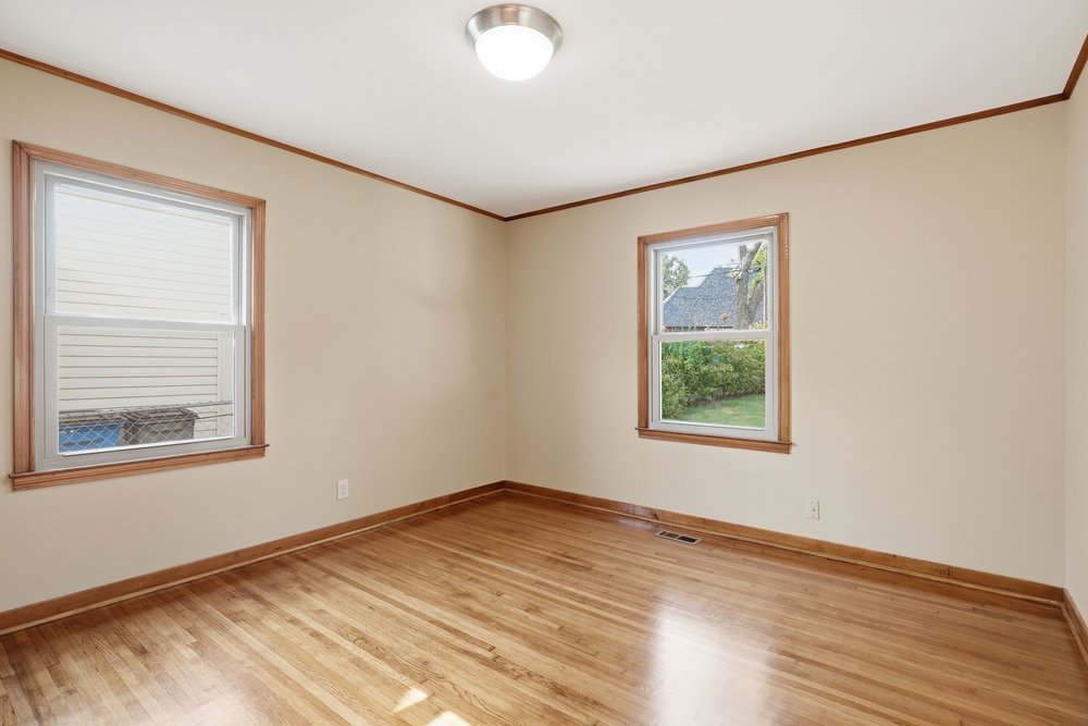 1614 E 41st Street Property Photo 15