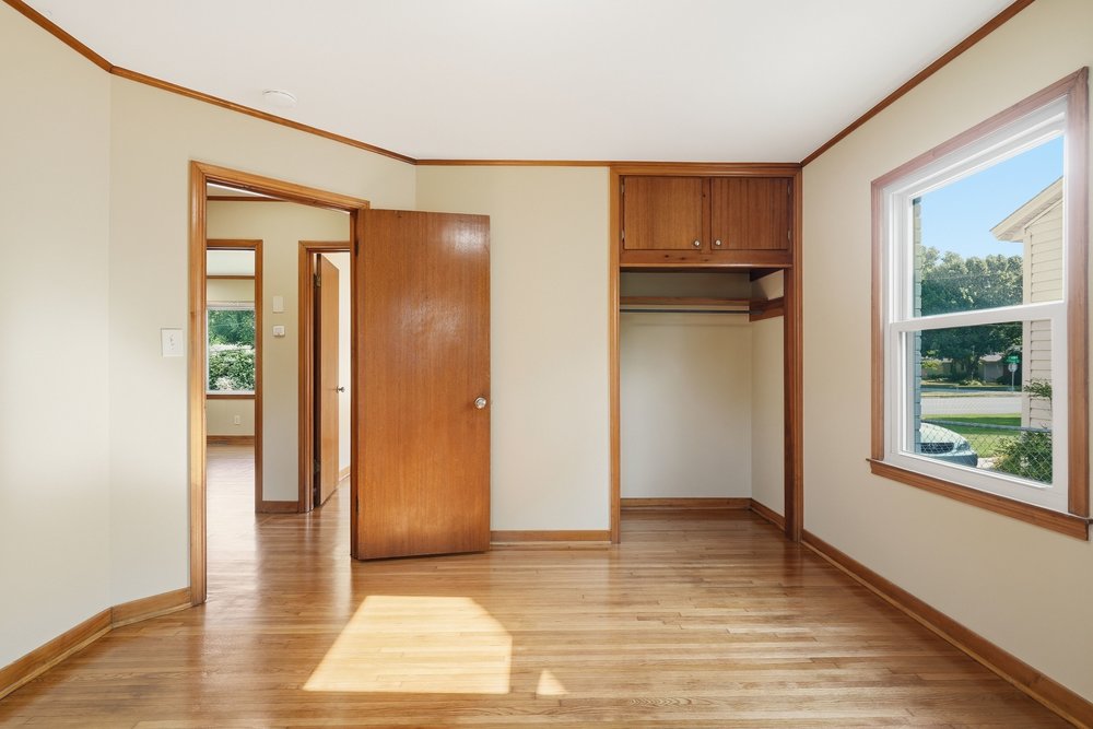 1614 E 41st Street Property Photo 16