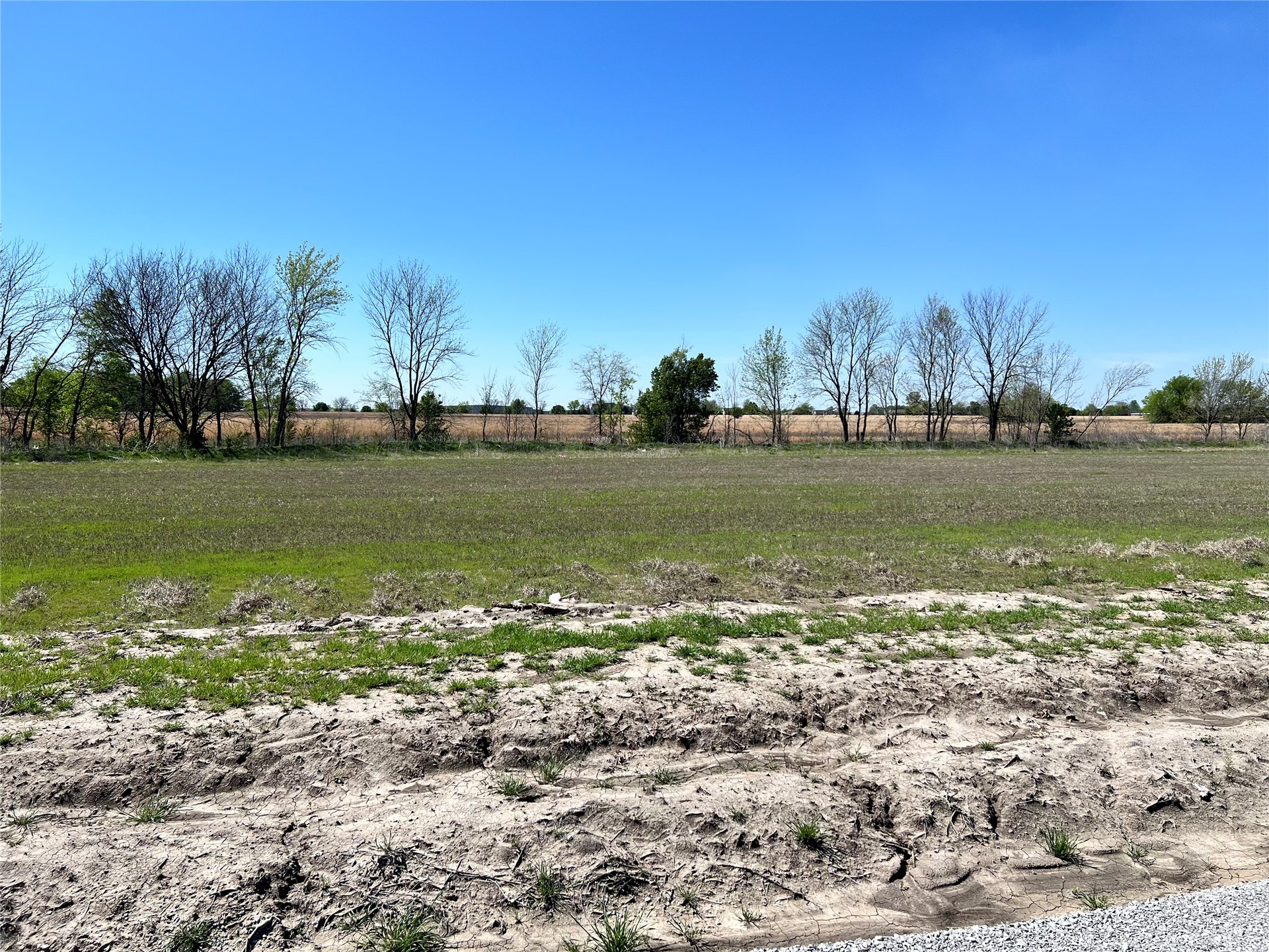 240 W 482 Road Property Photo 5