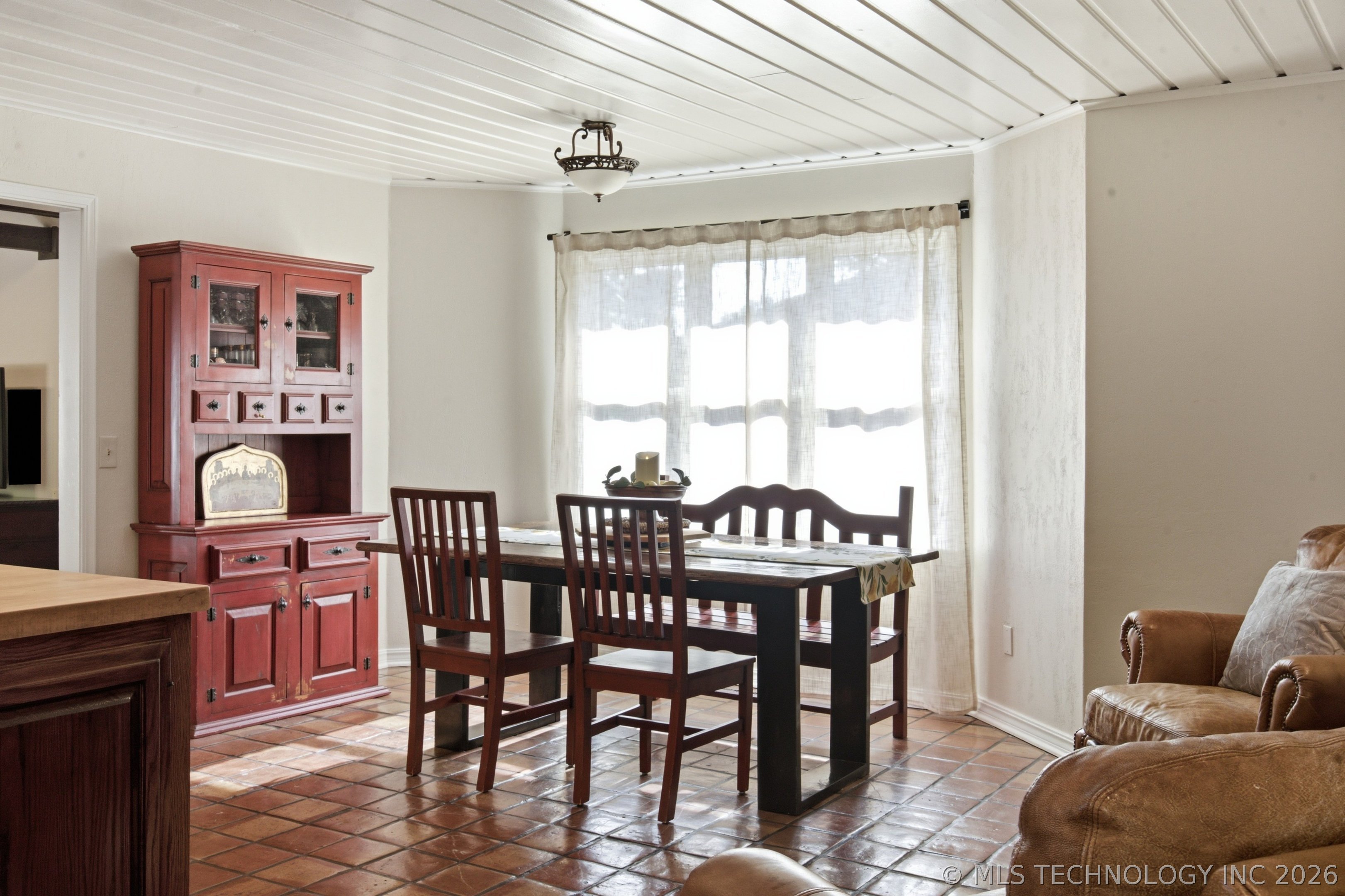 118 E 25th Street Property Photo 11