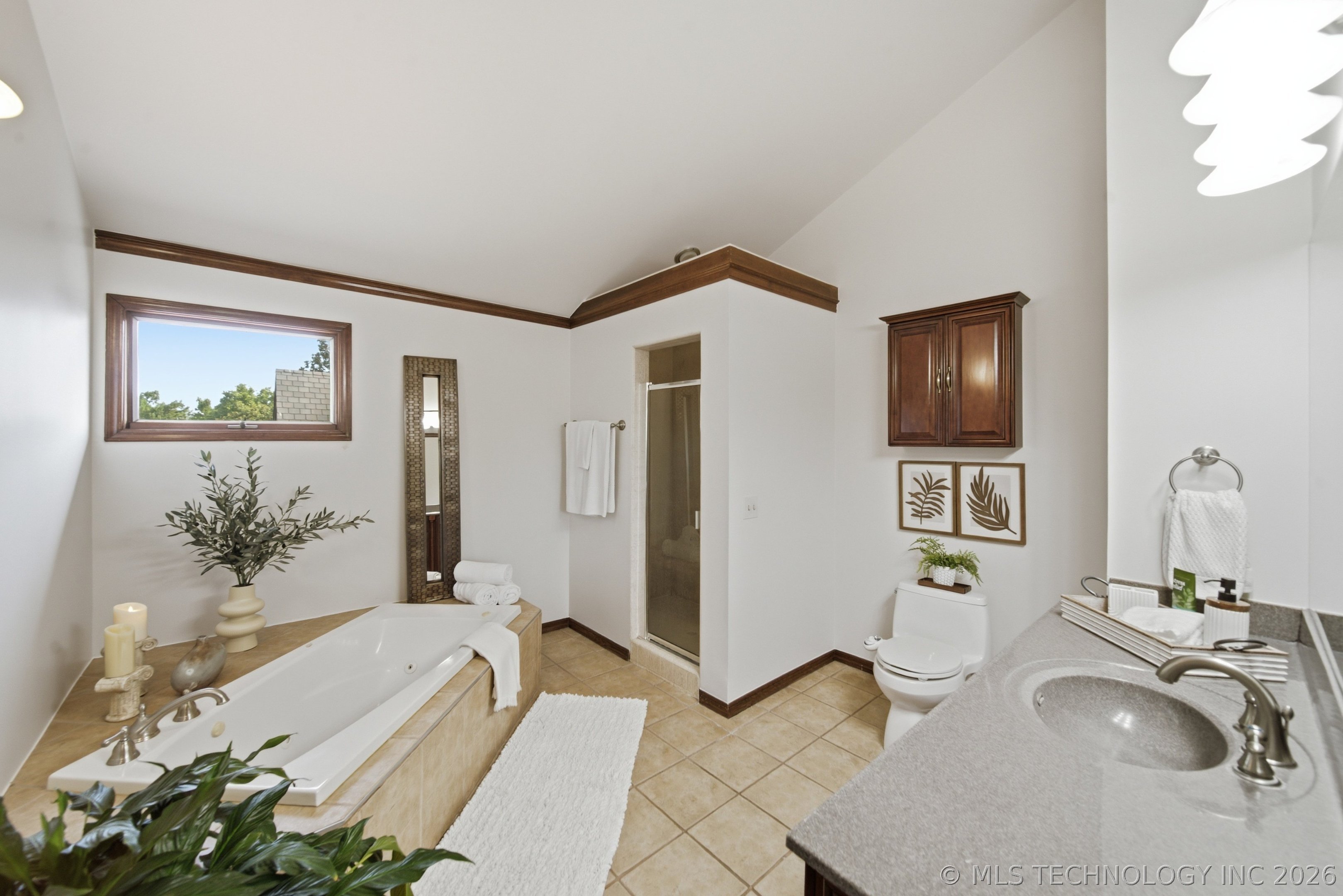 118 E 25th Street Property Photo 29
