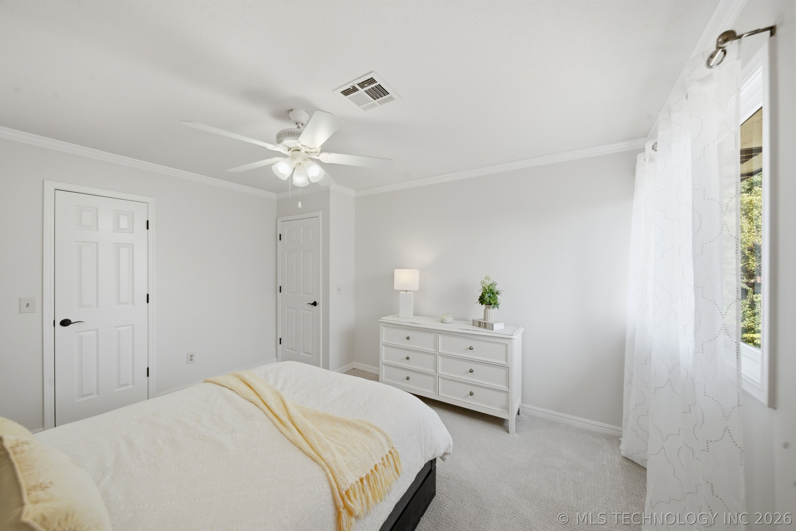 118 E 25th Street Property Photo 31