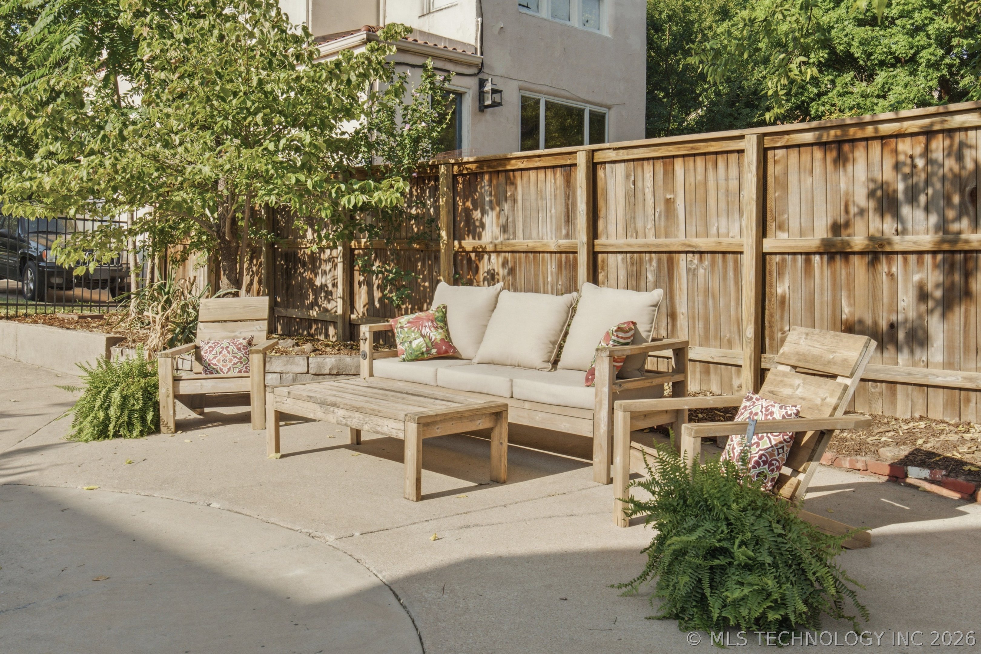 118 E 25th Street Property Photo 41