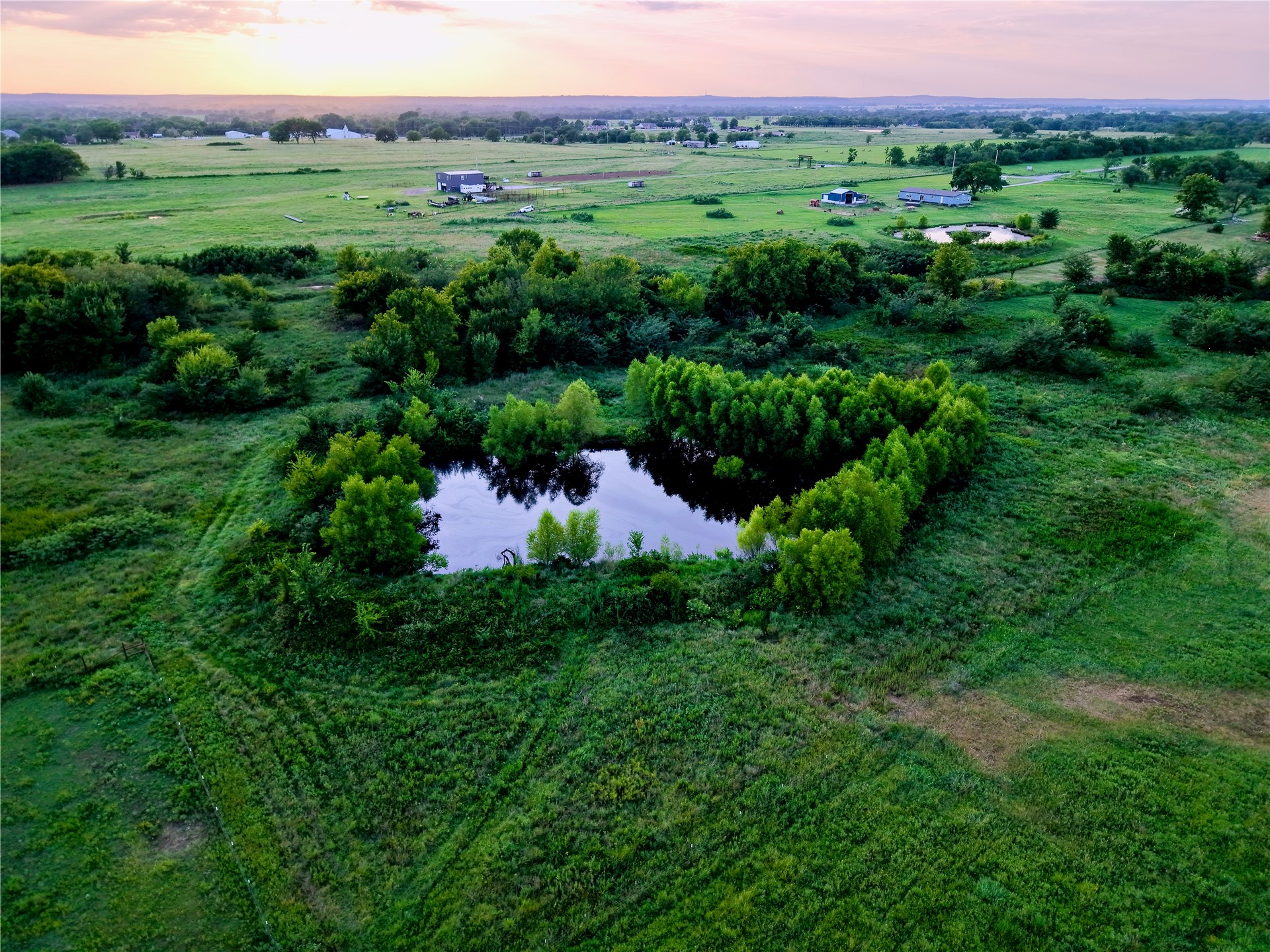 7380 Happy Camp Road Property Photo 3
