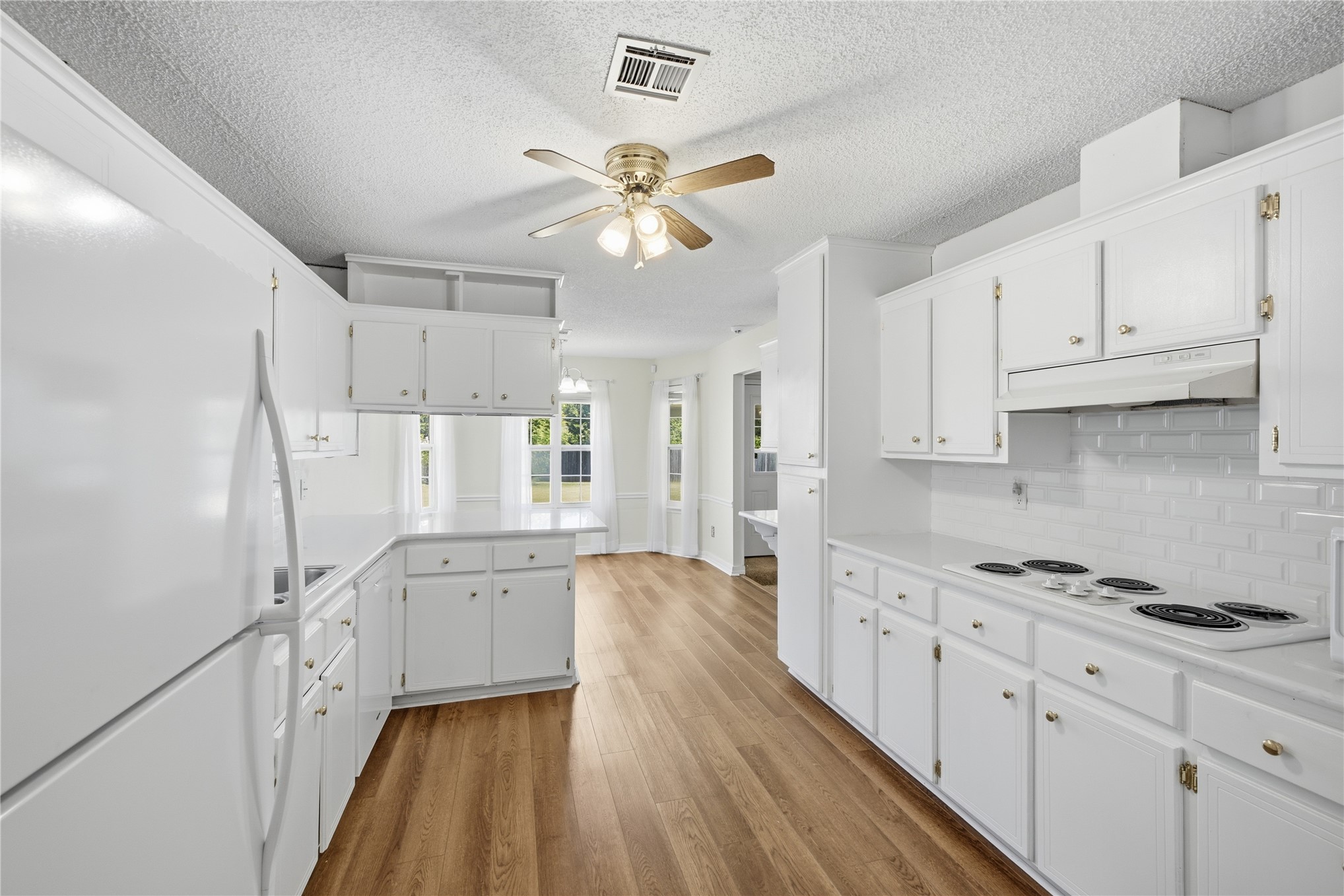 433 Keats Street Property Photo 5