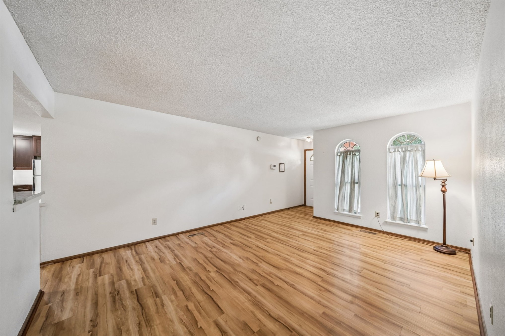 11906 E 37th Place Property Photo 5