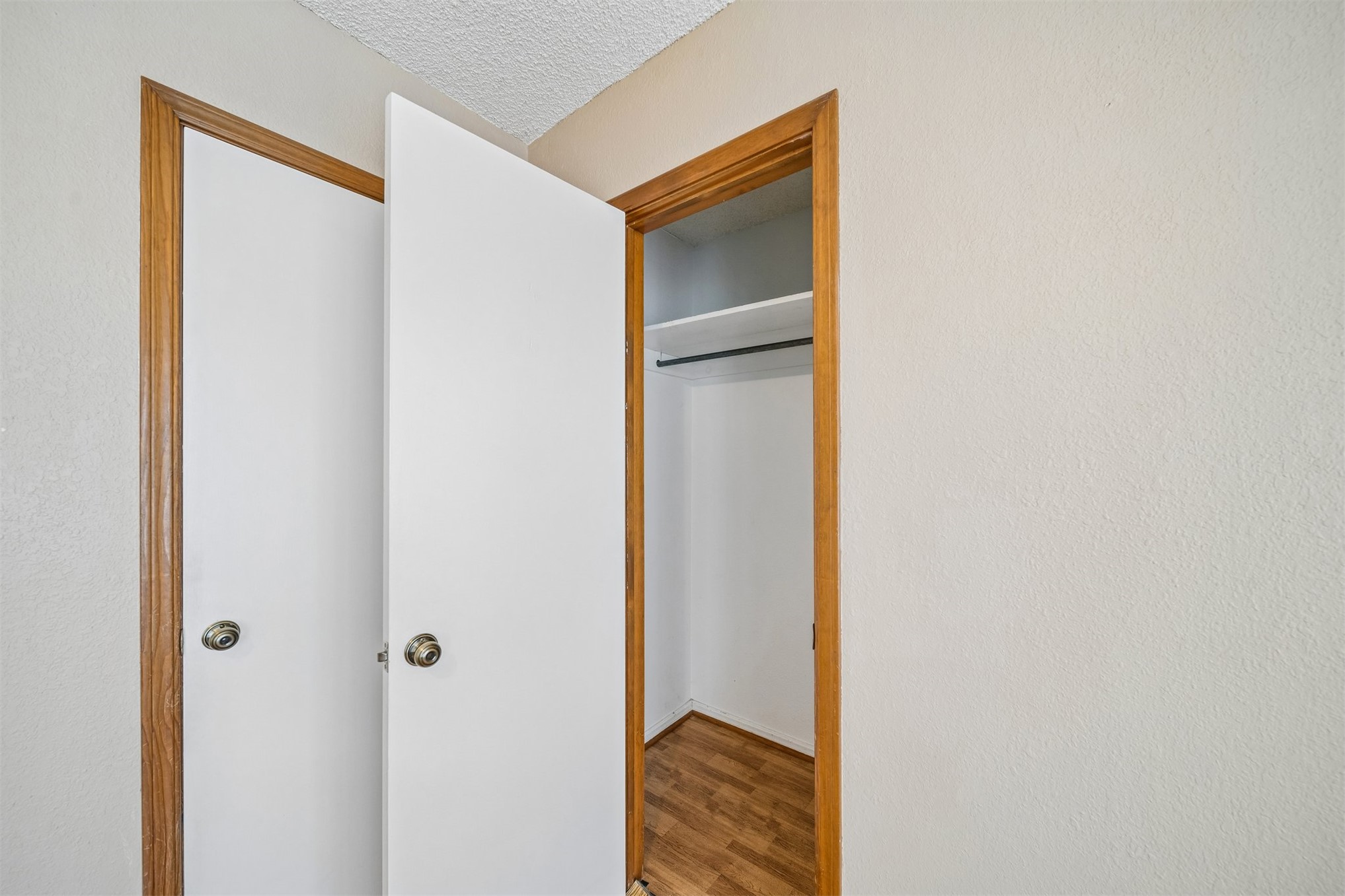 11906 E 37th Place Property Photo 16