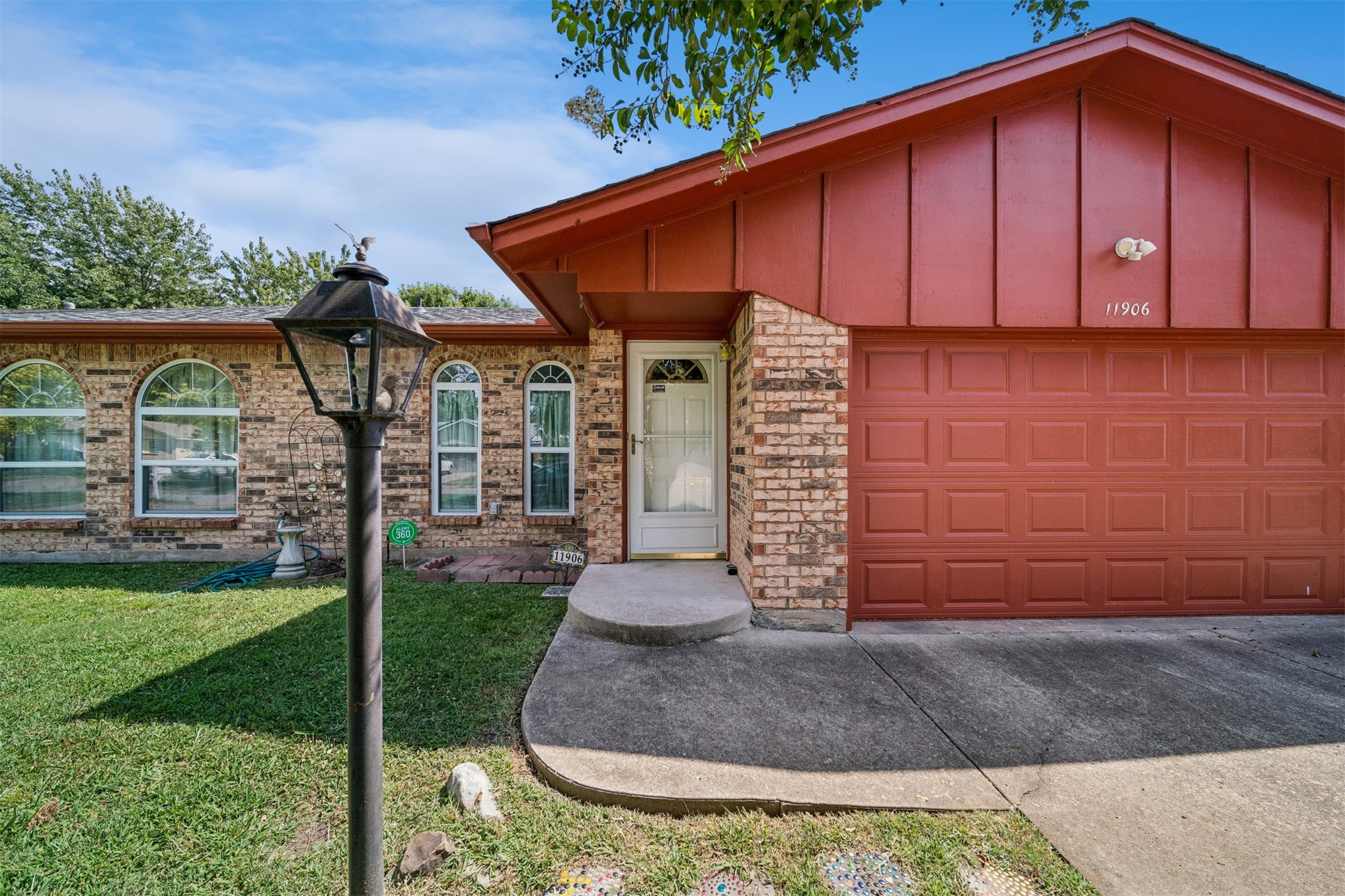 11906 E 37th Place Property Photo 31