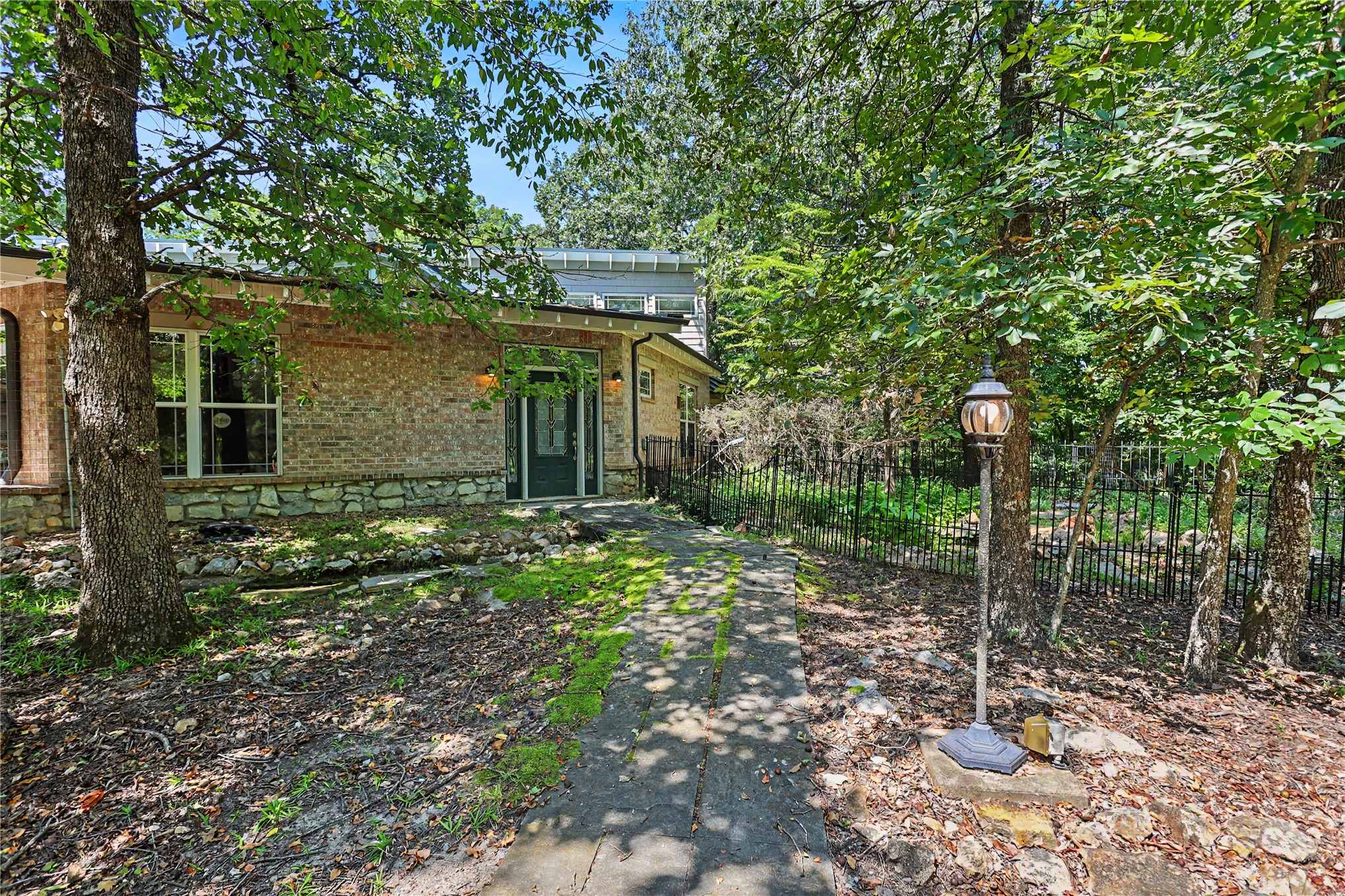 1279 E Ridge Drive Property Photo 6