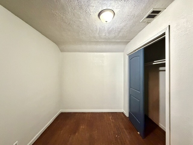 4308 E 4th Pl Place Property Photo 11