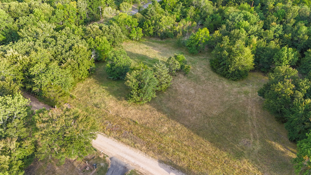 000 Deer Run Road N Property Photo 6
