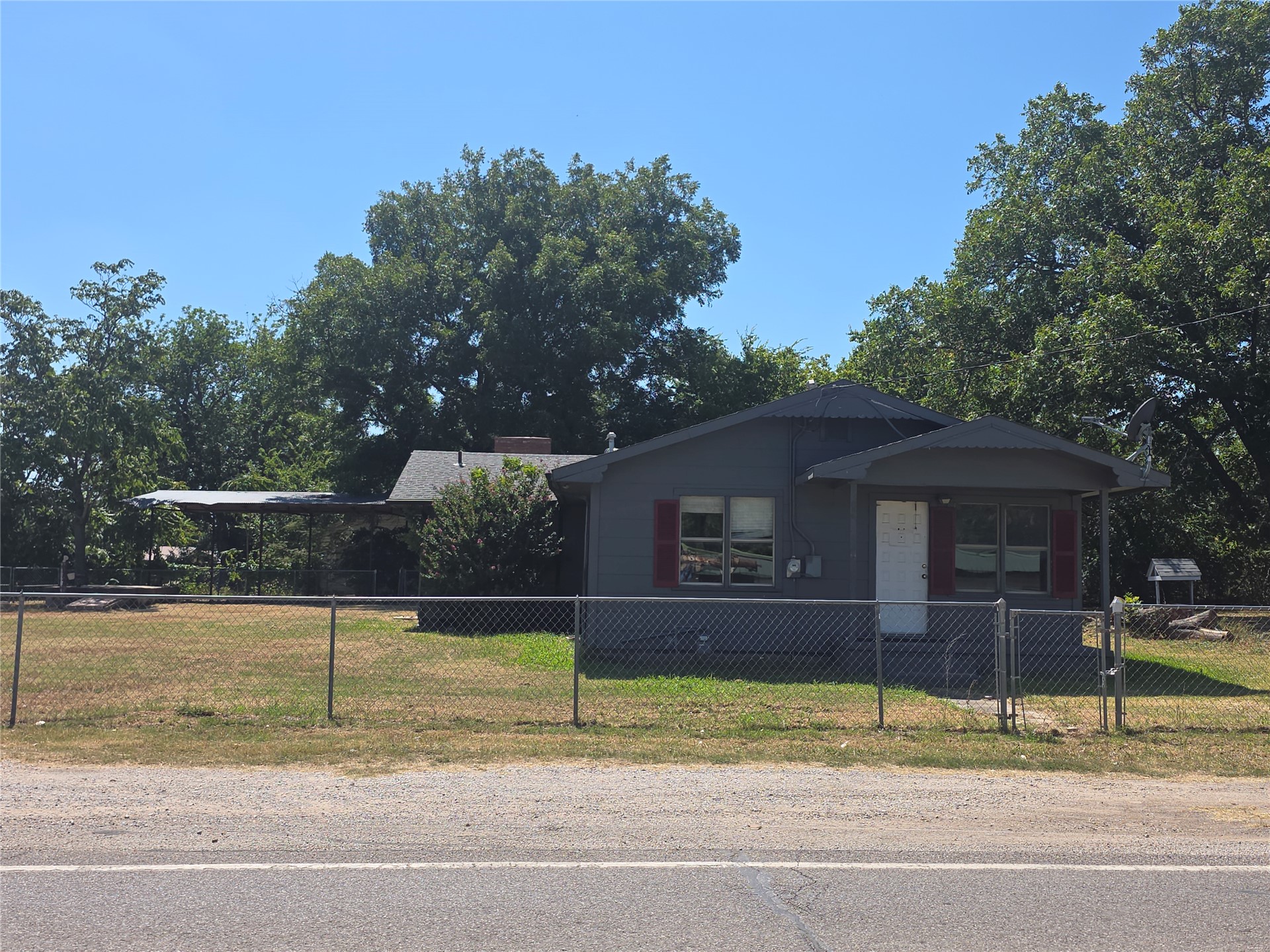 406 5th Property Photo 1