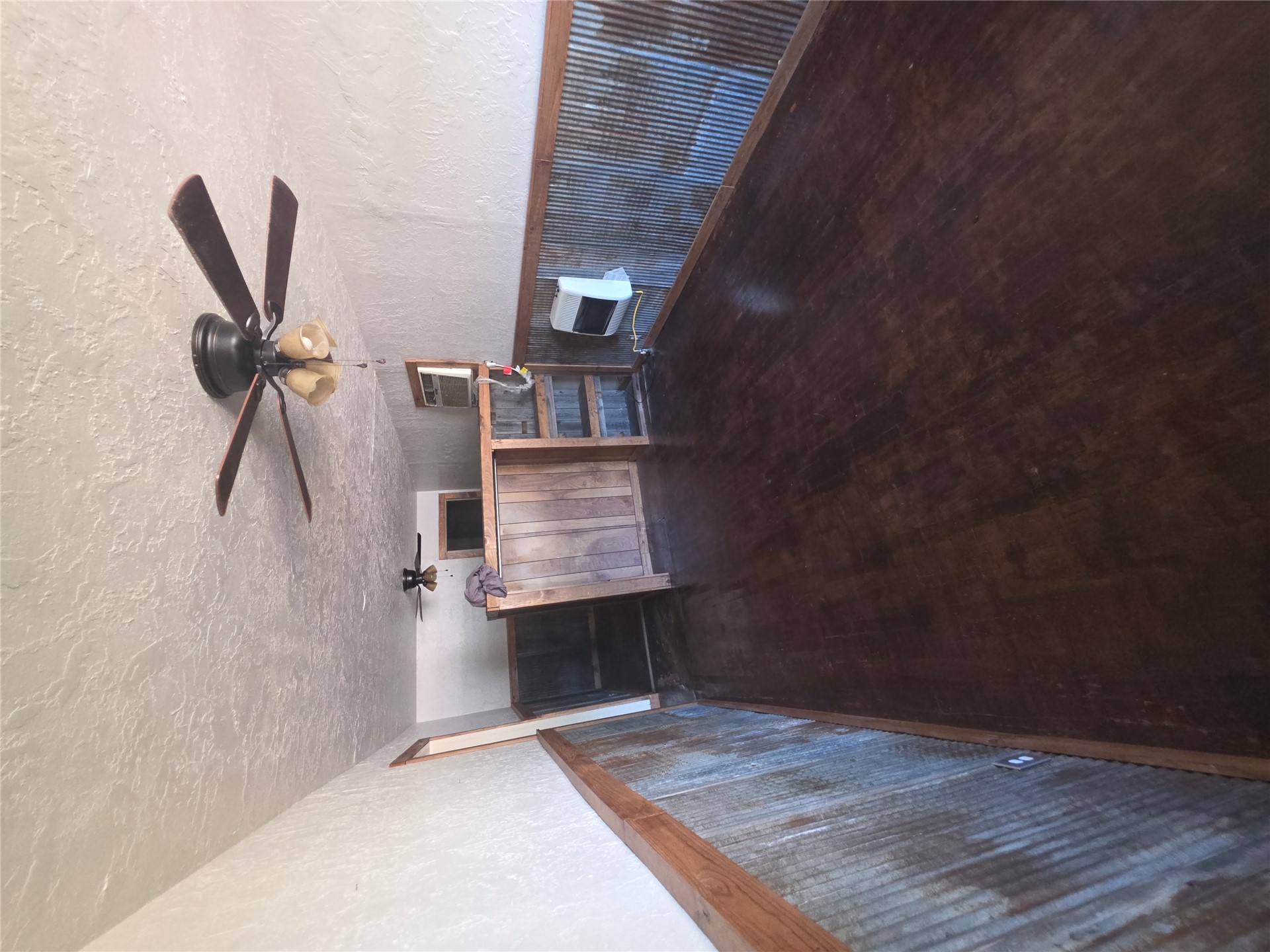 406 5th Property Photo 12
