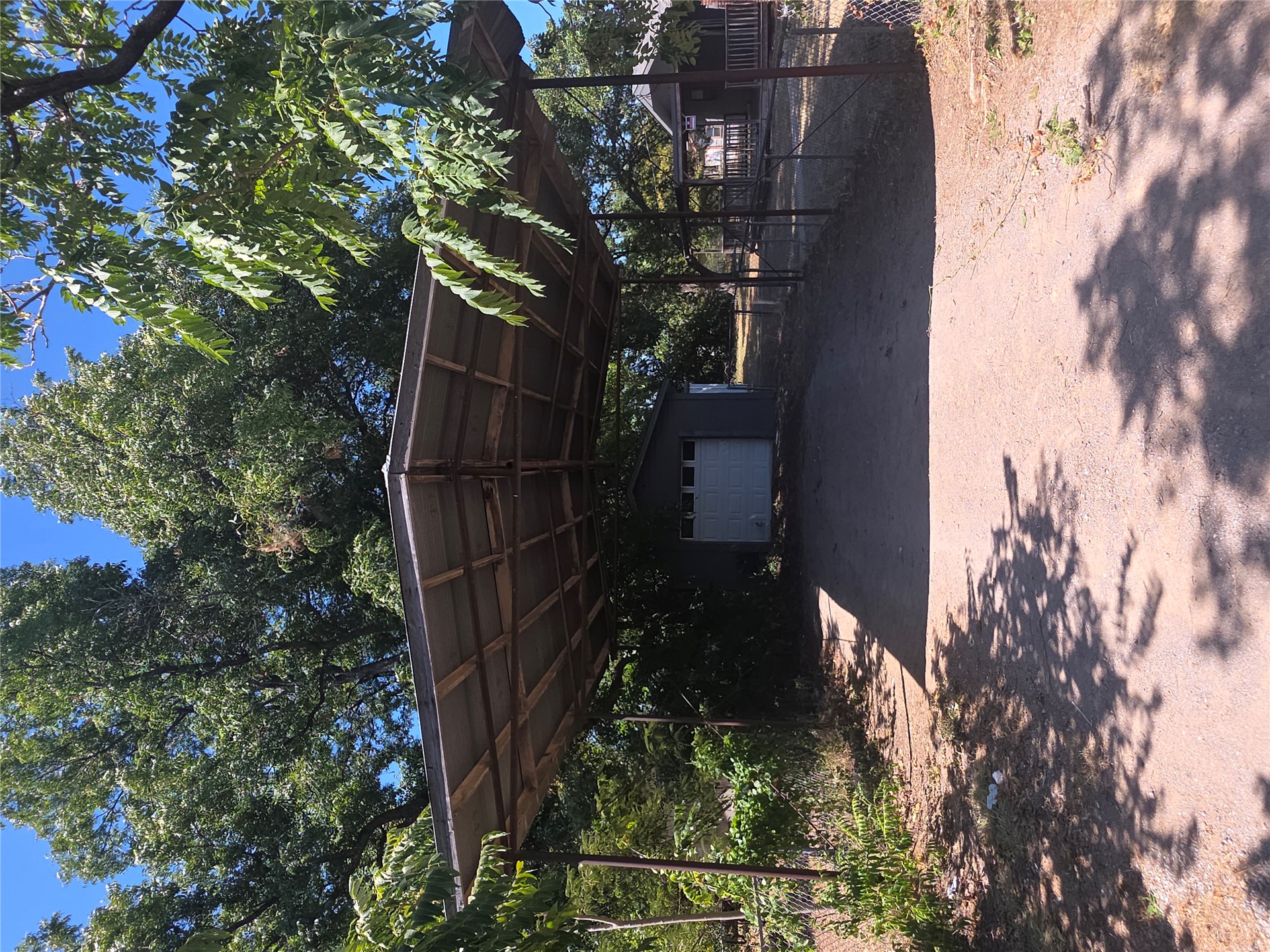 406 5th Property Photo 23