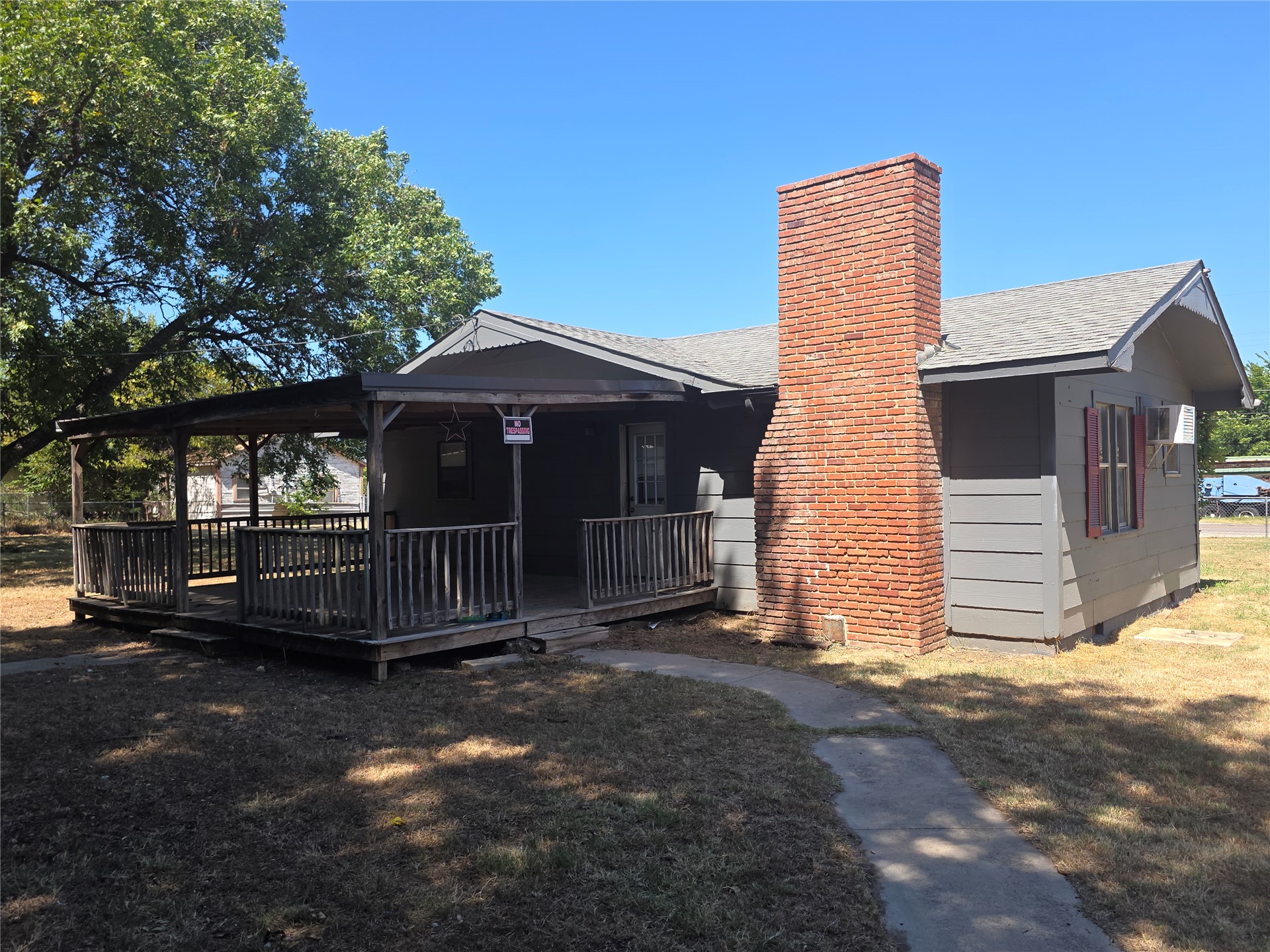 406 5th Property Photo 24