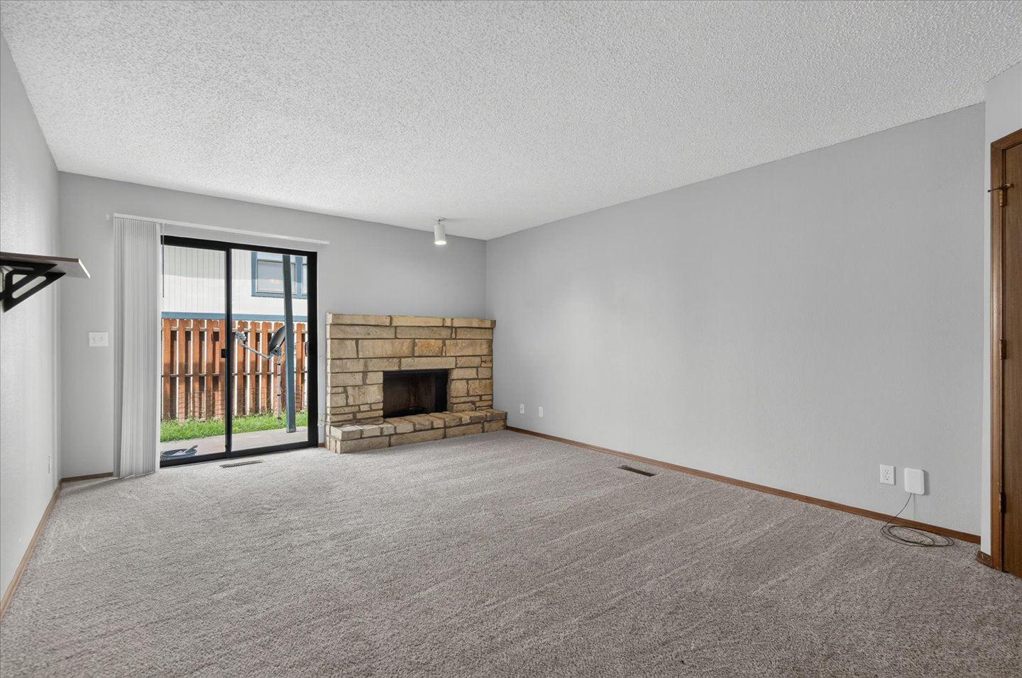 5265 Nowata Road M-104 Property Photo 6
