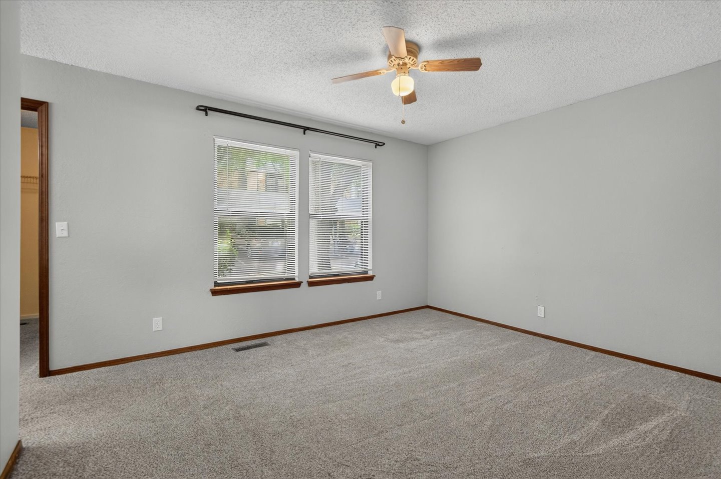5265 Nowata Road M-104 Property Photo 15