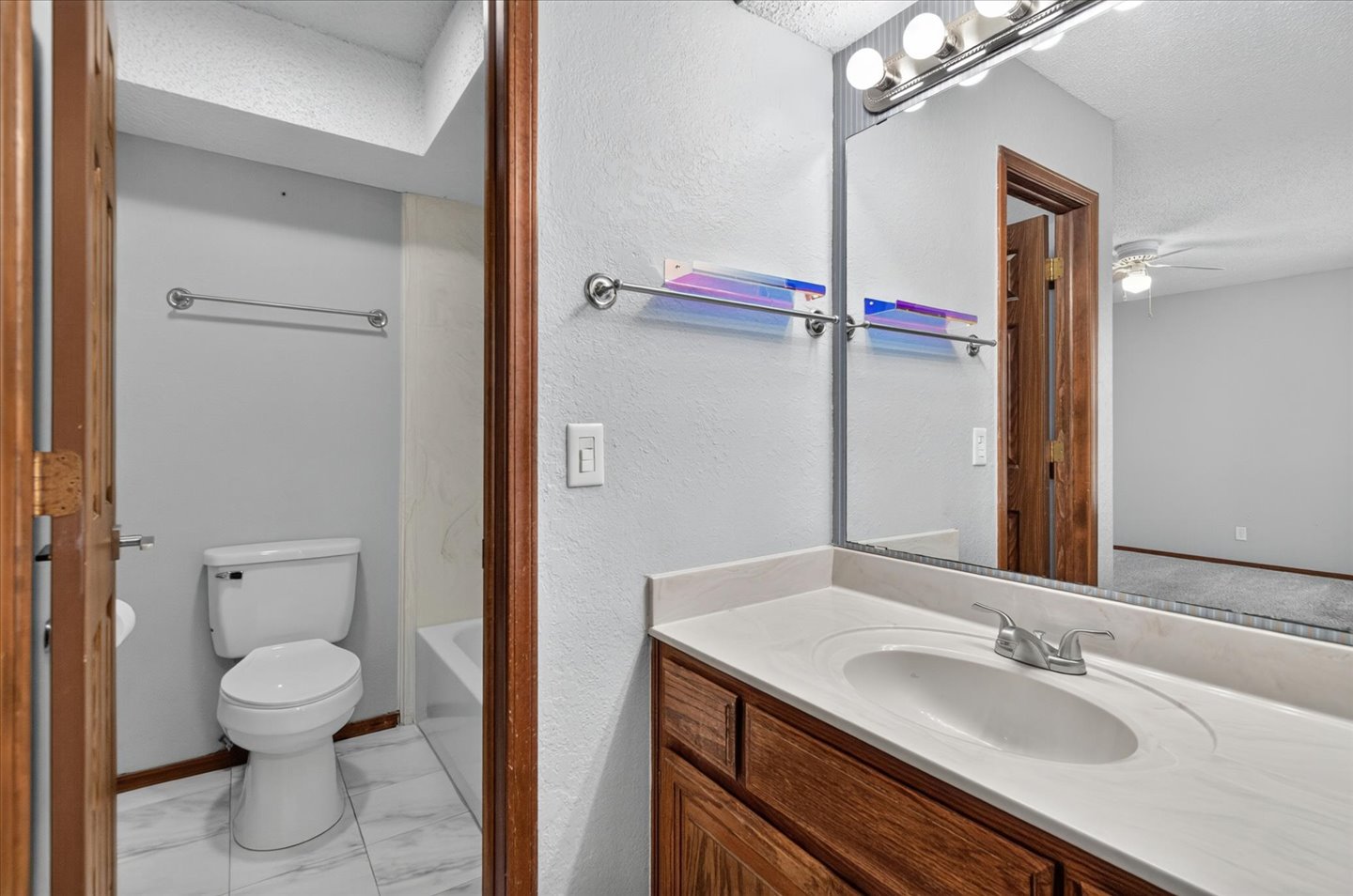 5265 Nowata Road M-104 Property Photo 18