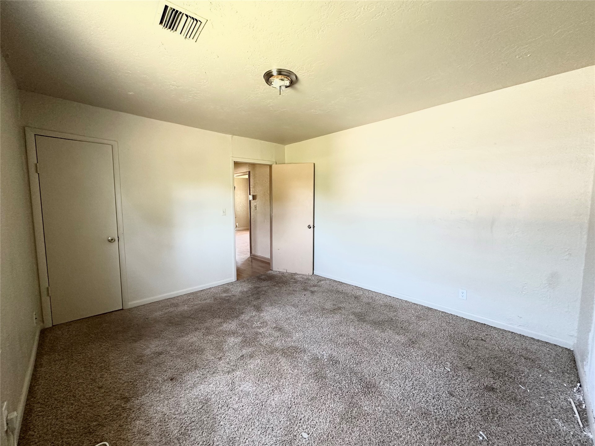 260 Walnut Property Photo 10