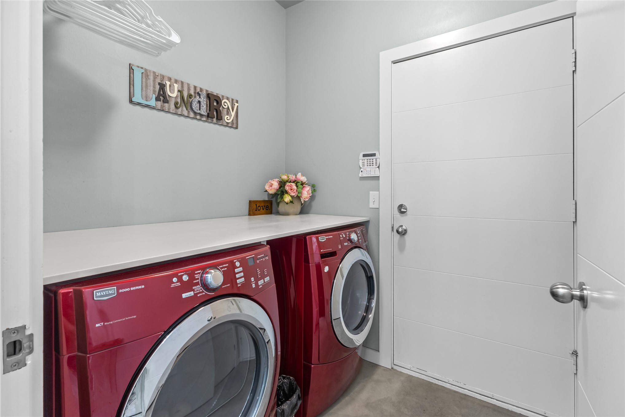 905 N E Street Property Photo 27