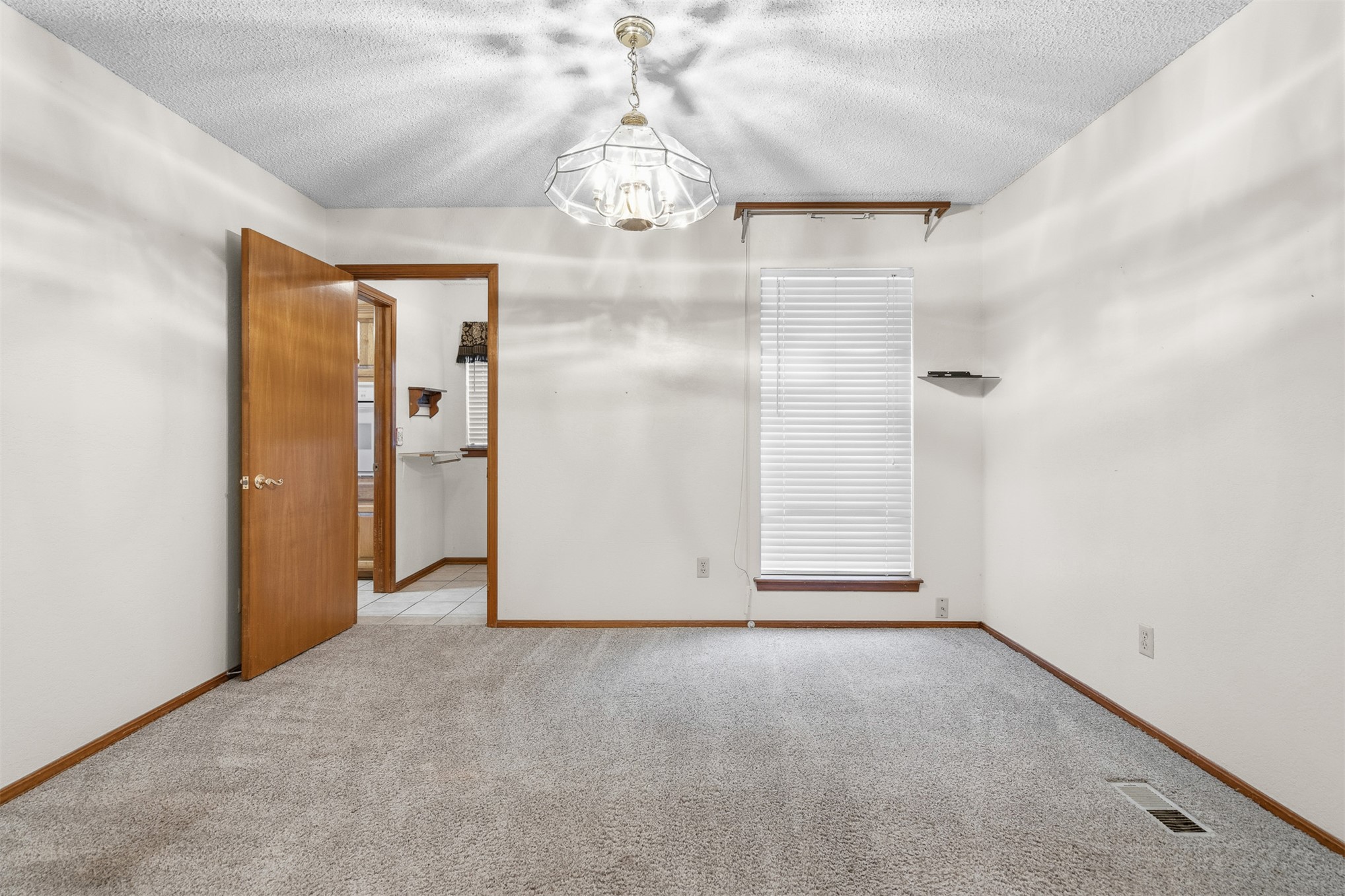 312 Beaumont Drive Property Photo 12