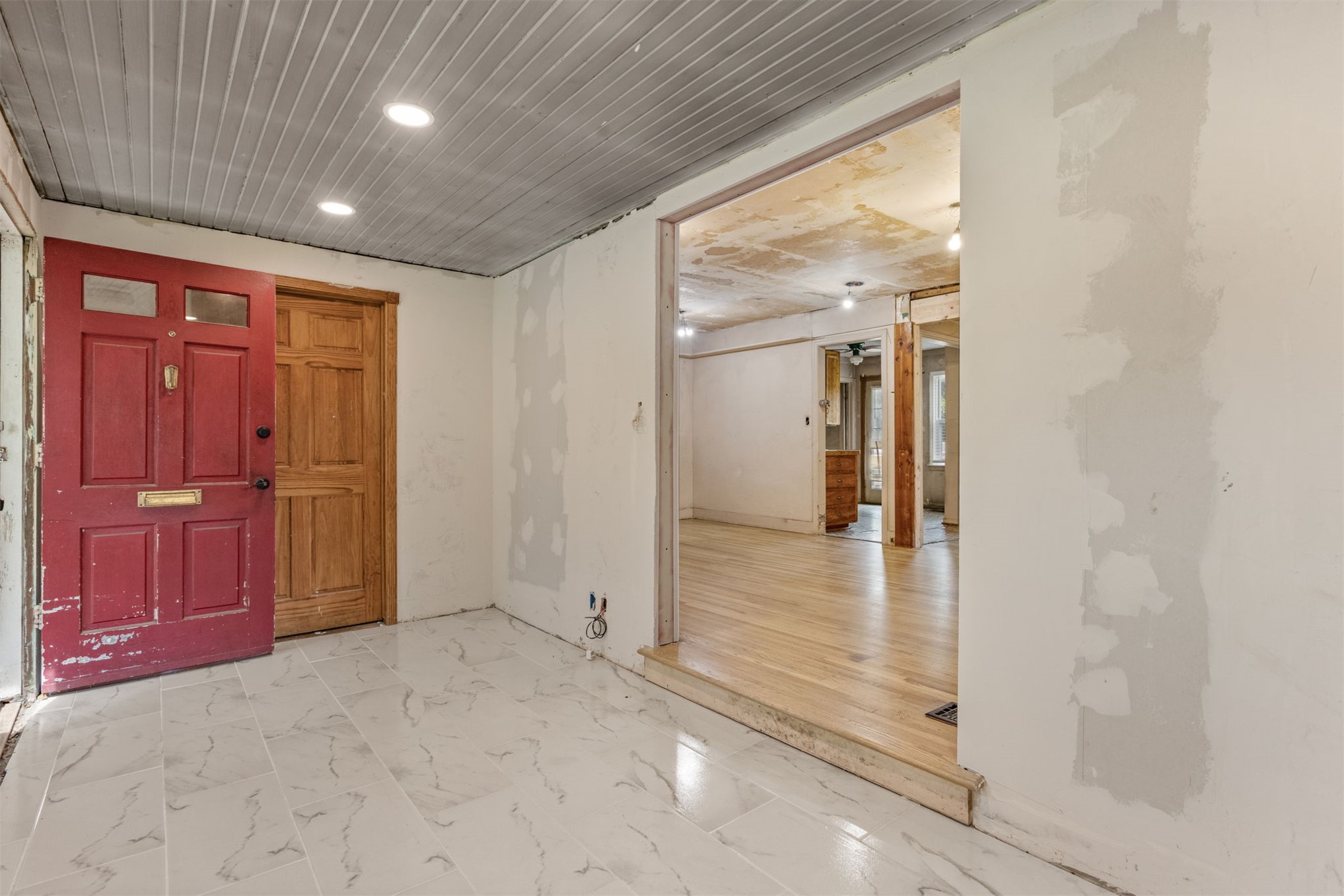 1349 E 42nd Place Property Photo 8