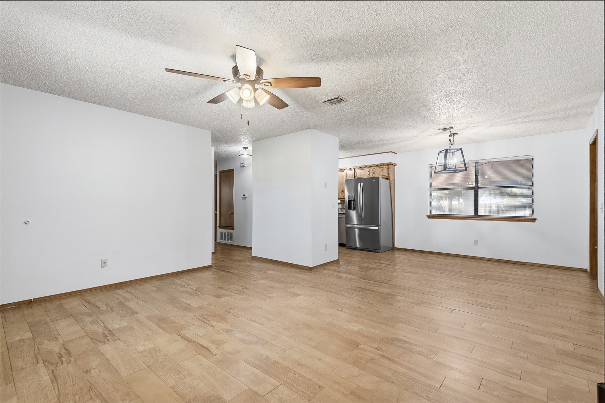 10272 Us Highway 77 Property Photo 4