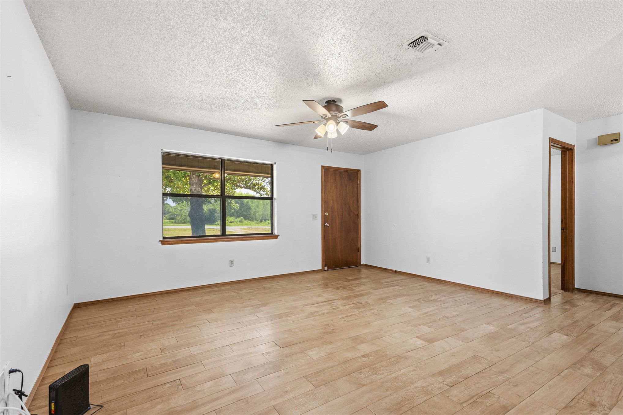 10272 Us Highway 77 Property Photo 5