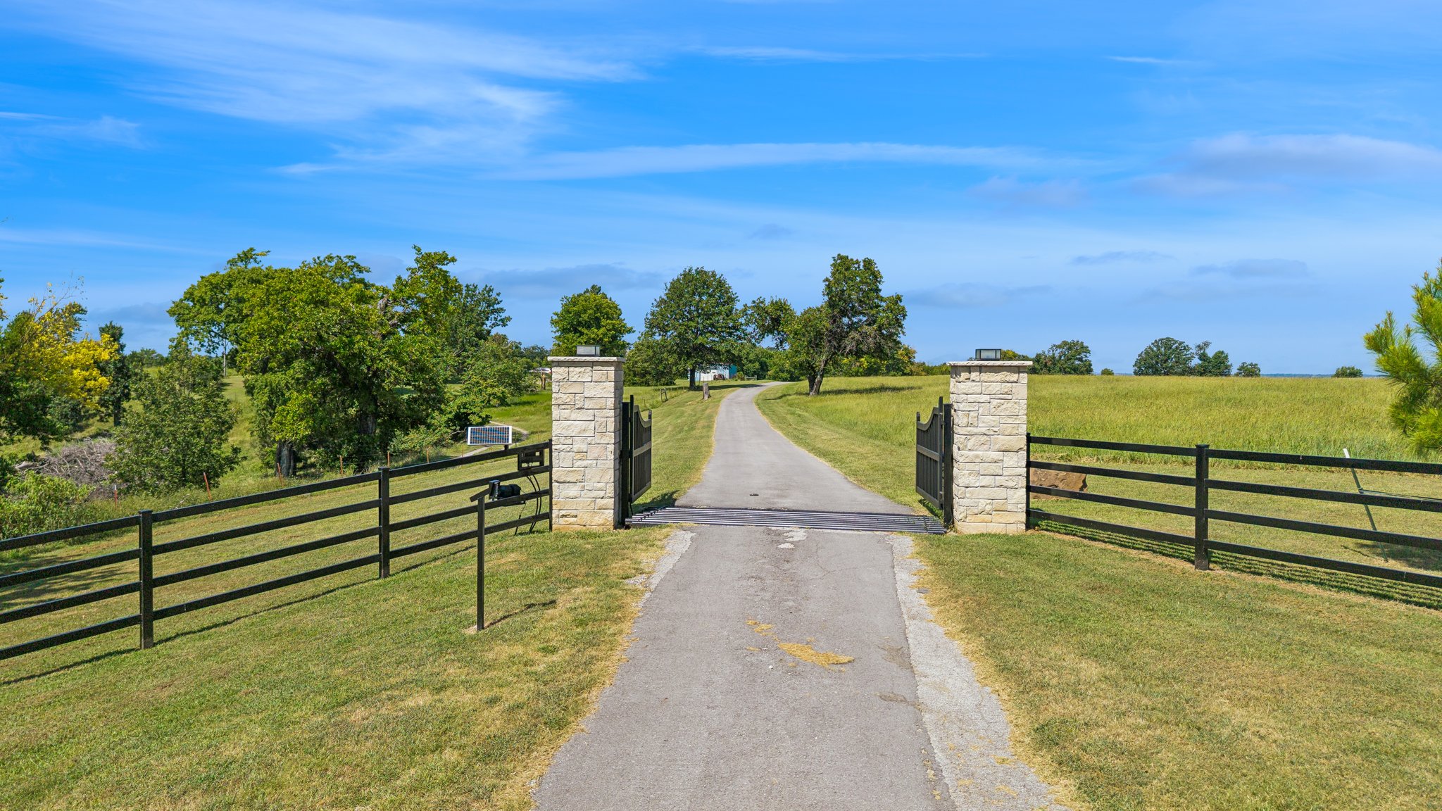 20102 S 4190 Road Property Photo 2