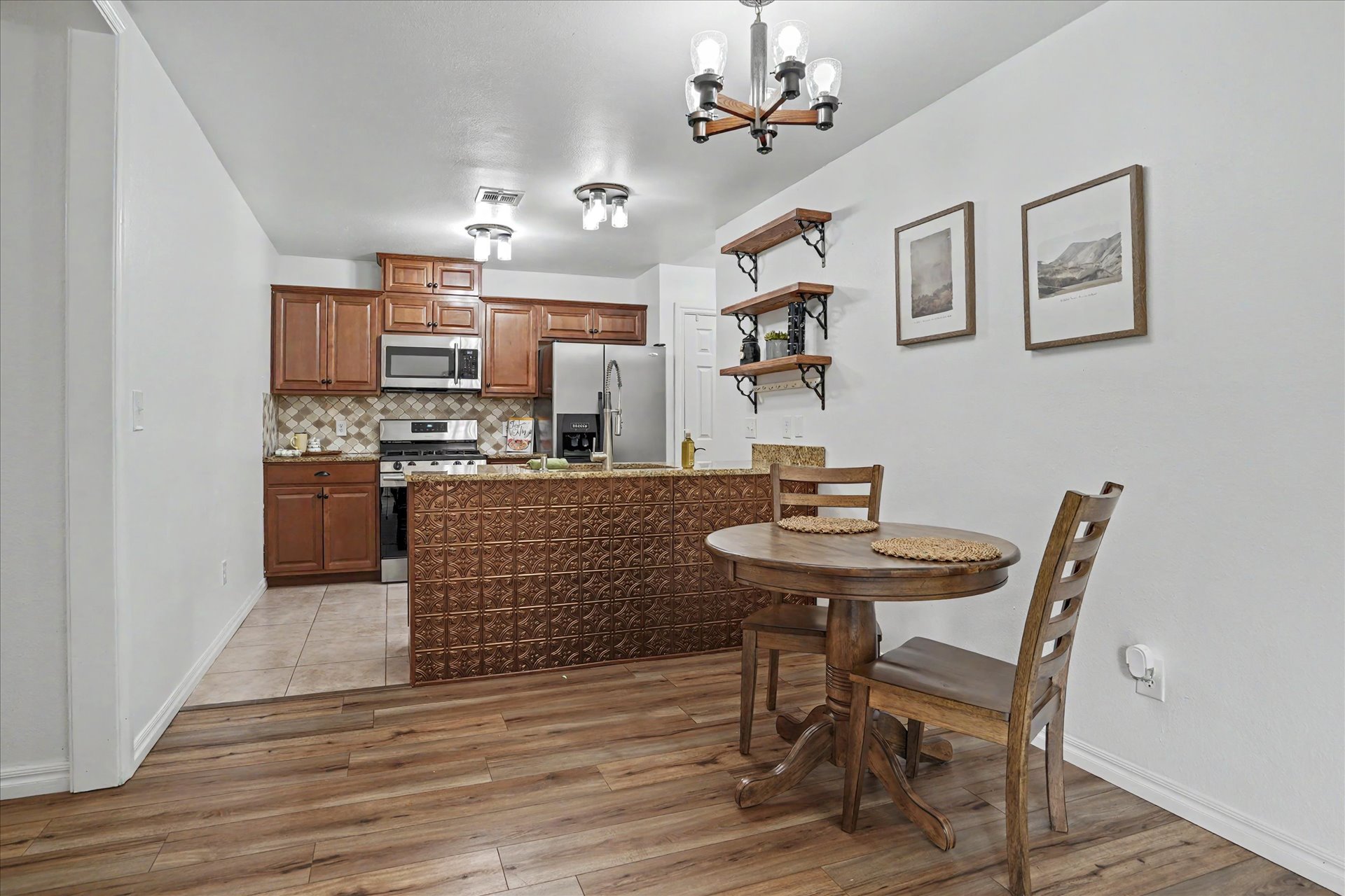 1839 W 57th Place Property Photo 10