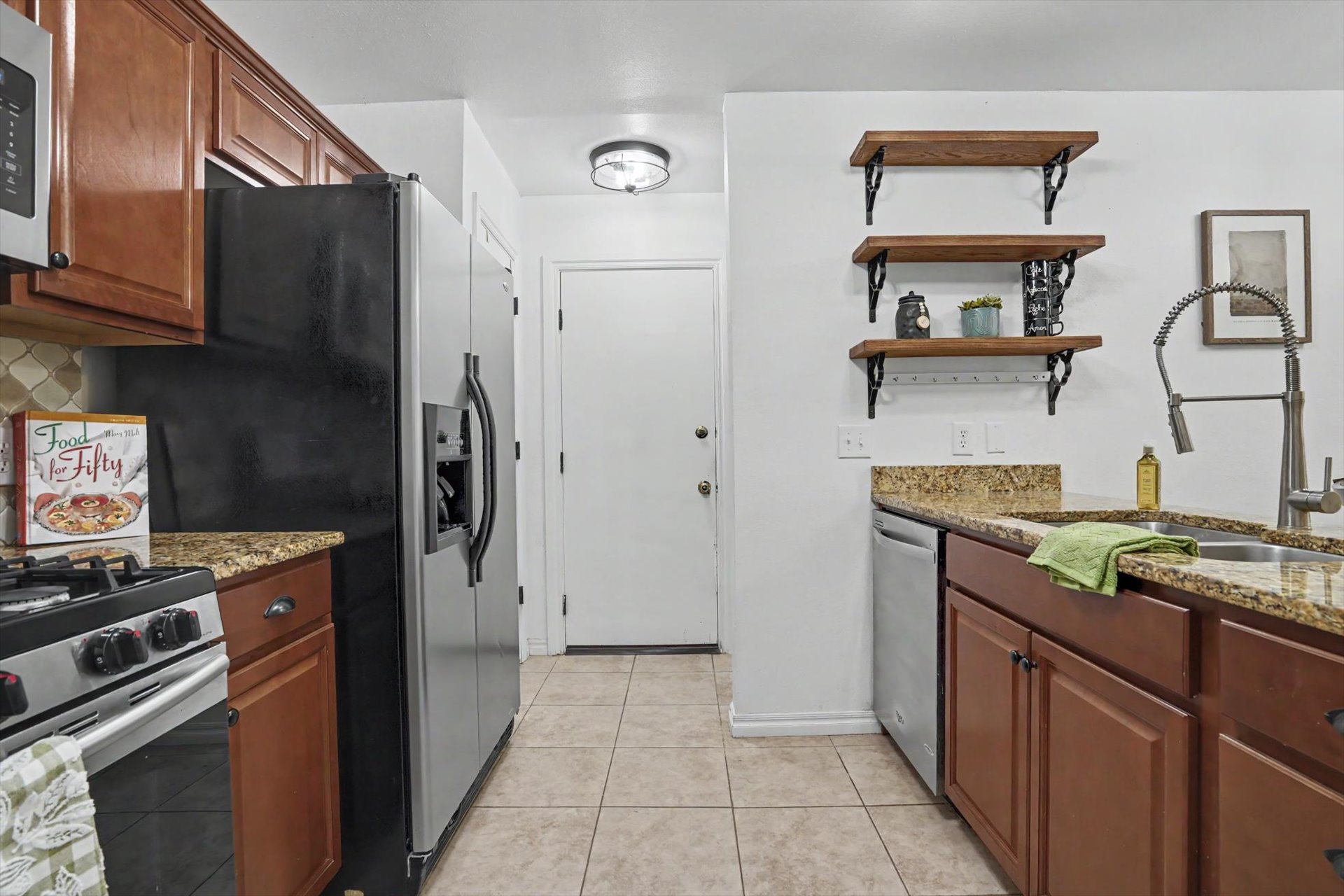 1839 W 57th Place Property Photo 16