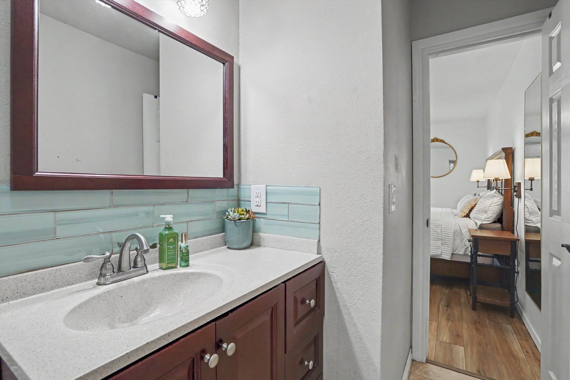 1839 W 57th Place Property Photo 26