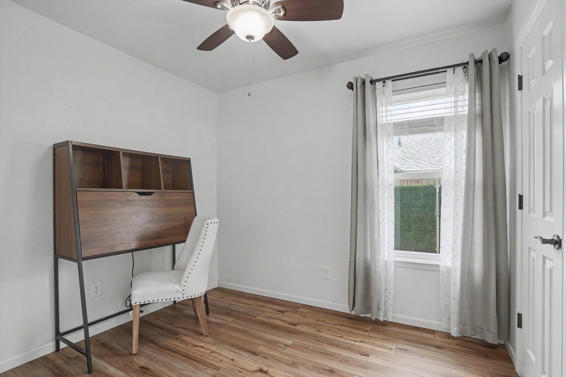 1839 W 57th Place Property Photo 33