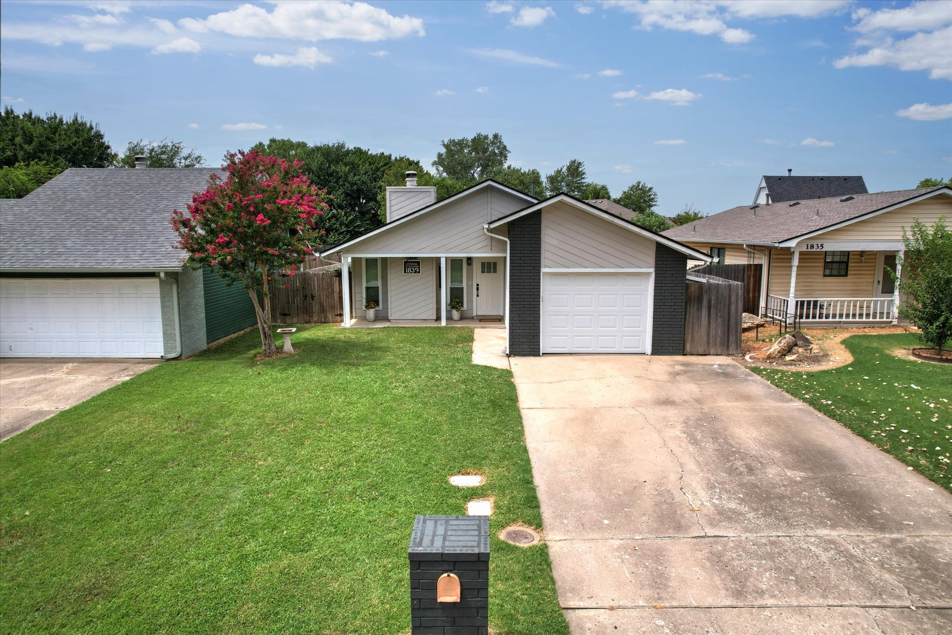 1839 W 57th Place Property Photo 41