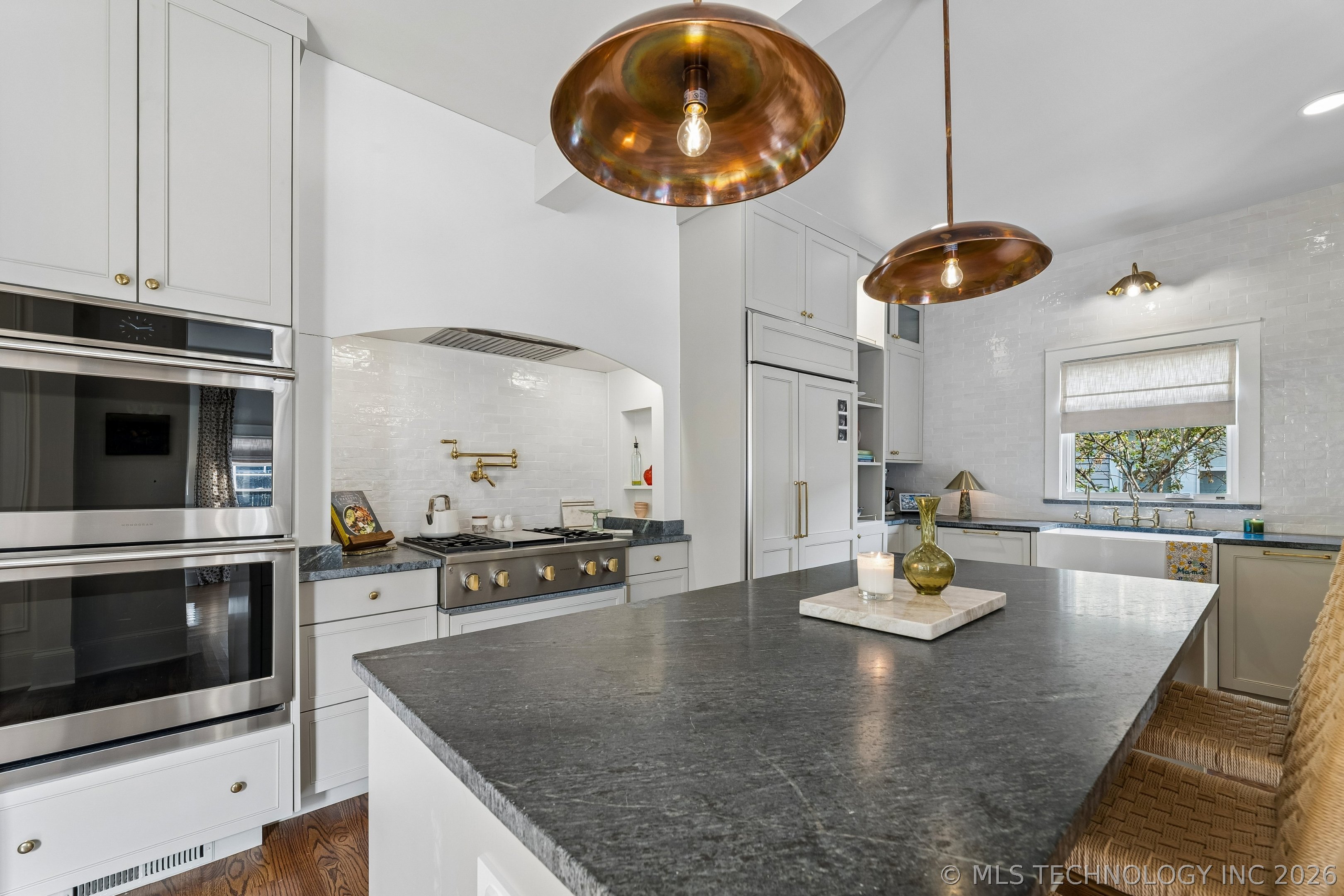 1715 S Madison Avenue Property Photo 16