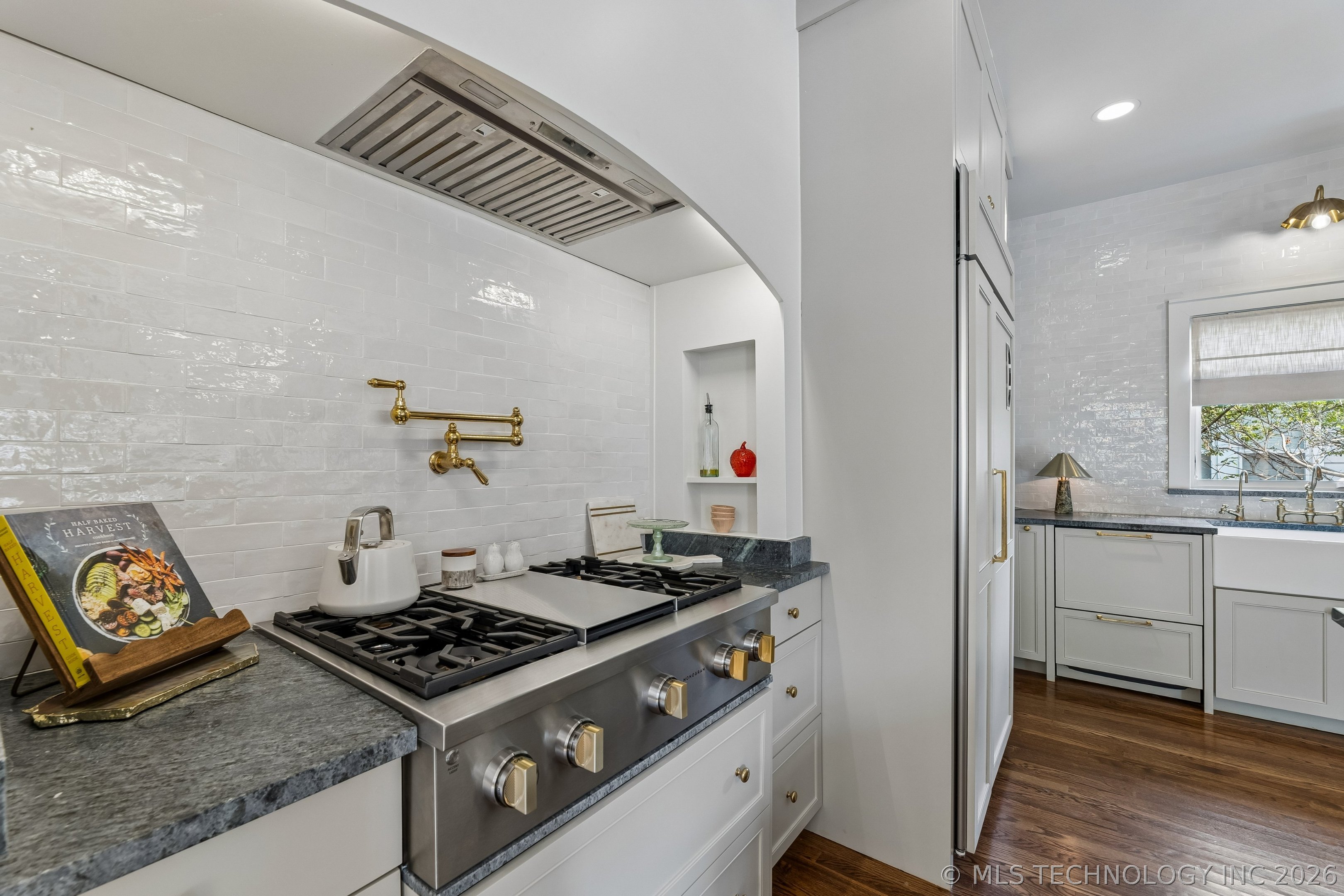 1715 S Madison Avenue Property Photo 17
