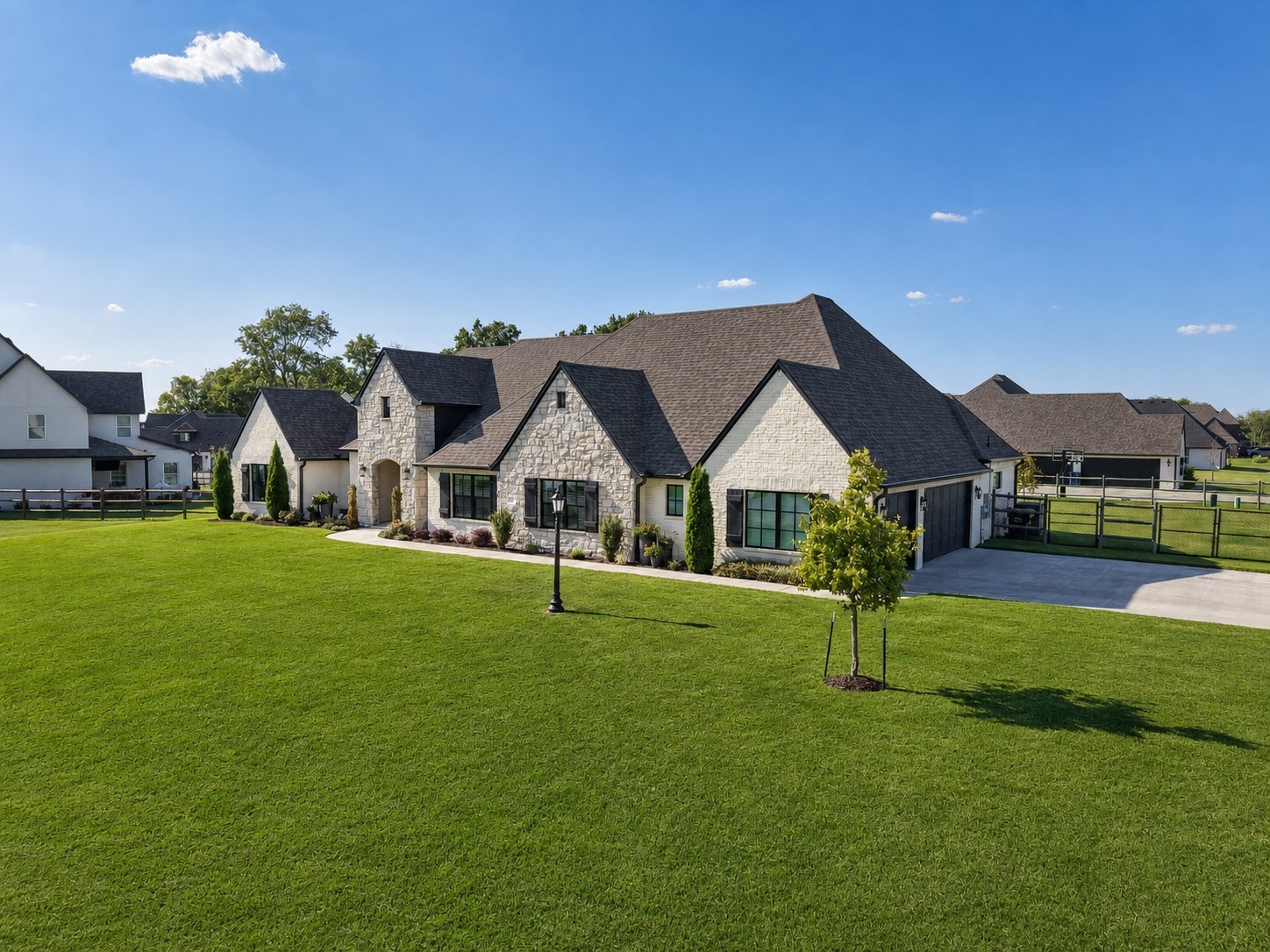 5876 N Meadows Ridge Road Property Photo 10