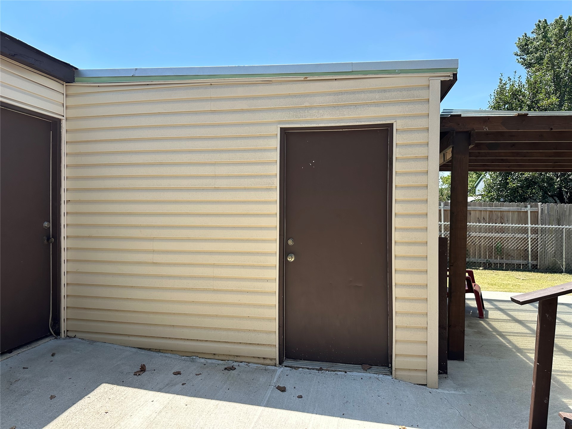 609 Terrace Place Property Photo 16