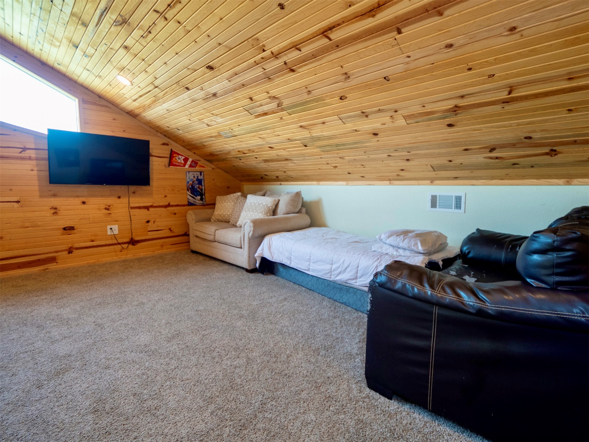 129 Hidden Trail Property Photo 49
