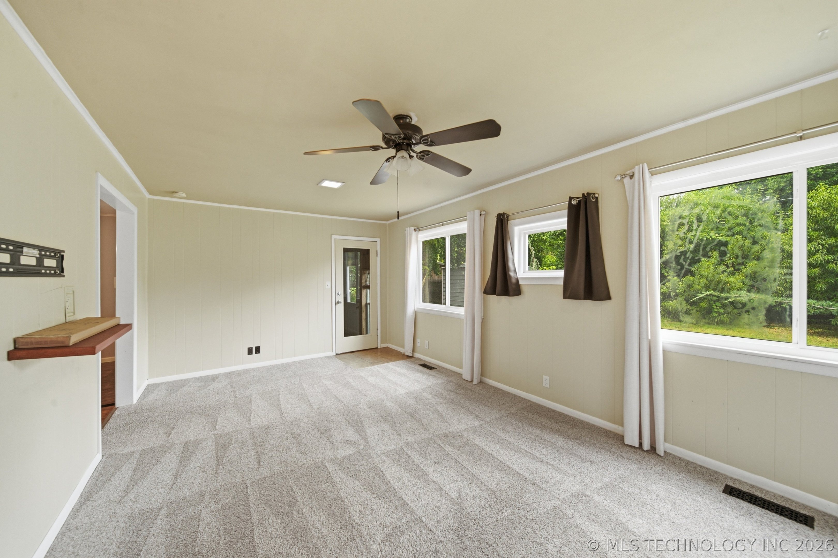 4938 S Quincy Avenue Property Photo 27
