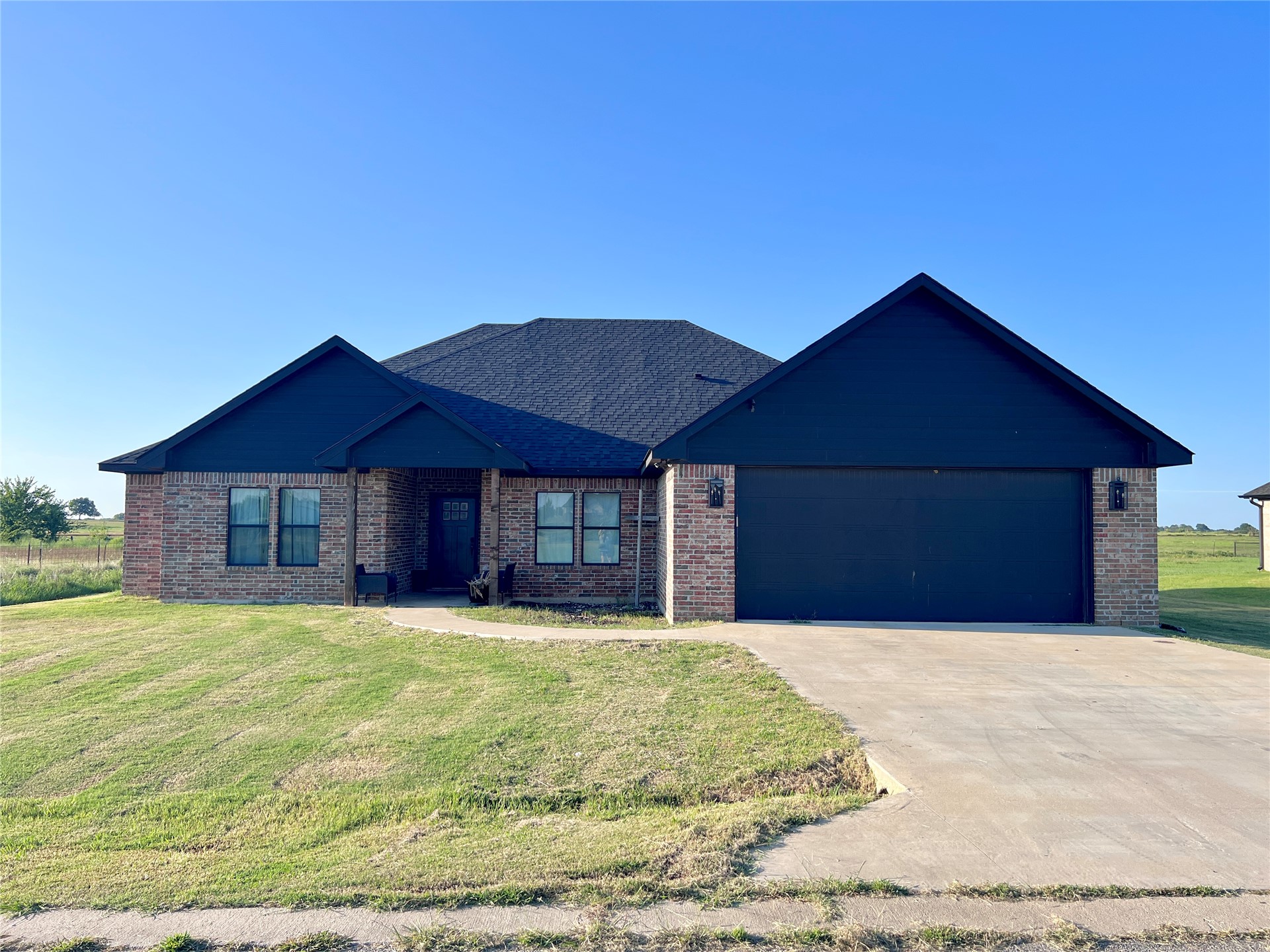 174 Crimson Property Photo 1