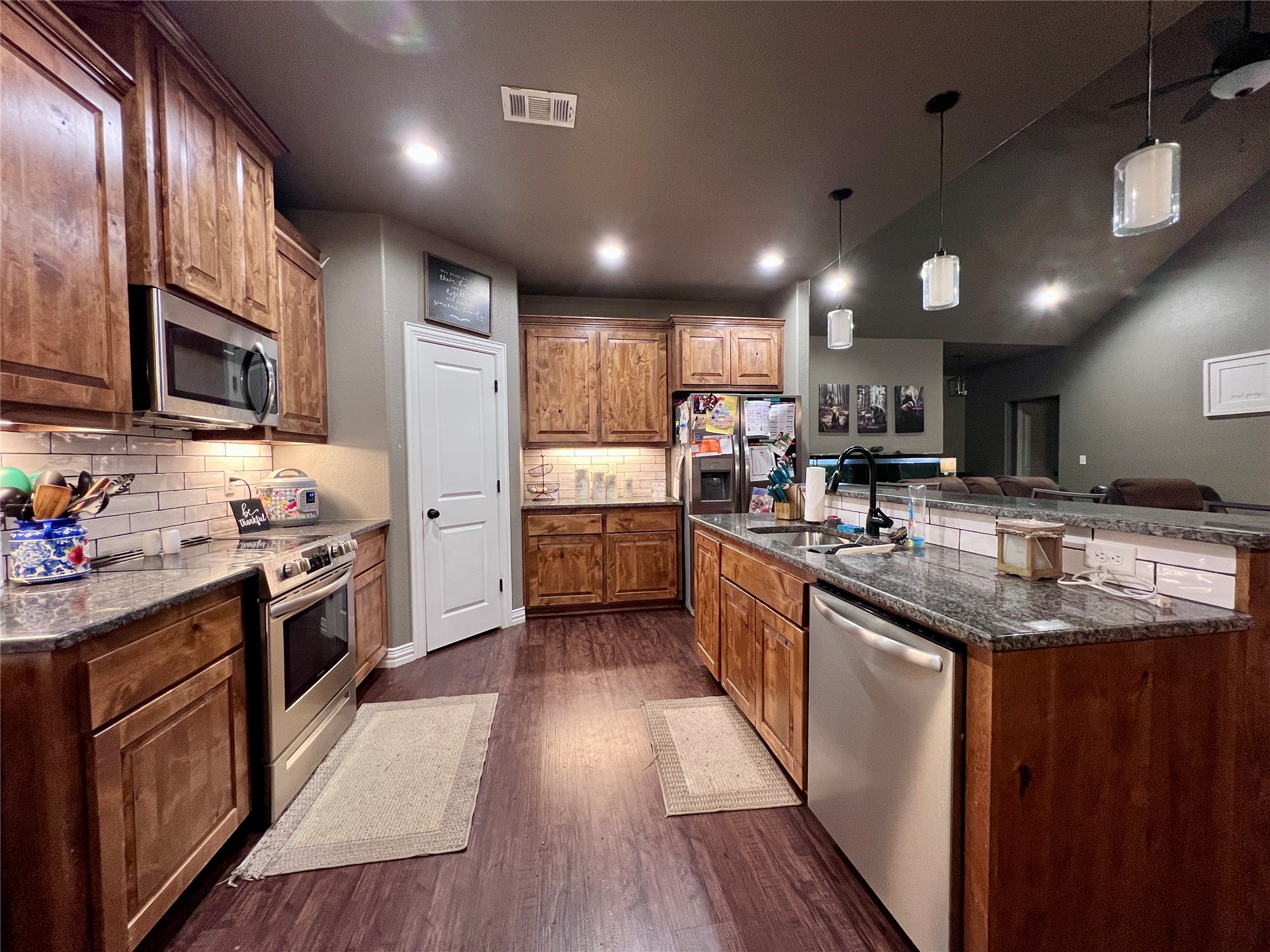 174 Crimson Property Photo 5