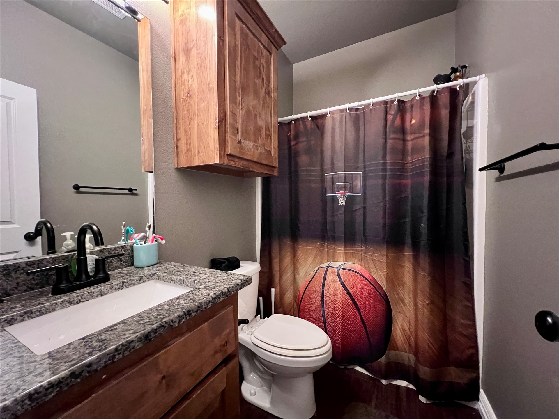 174 Crimson Property Photo 16