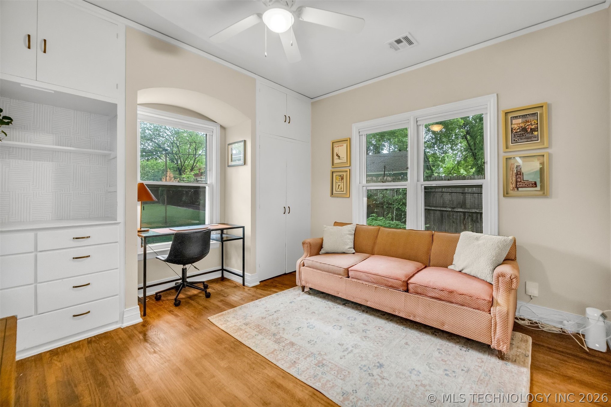 216 S Knoxville Avenue Property Photo 18