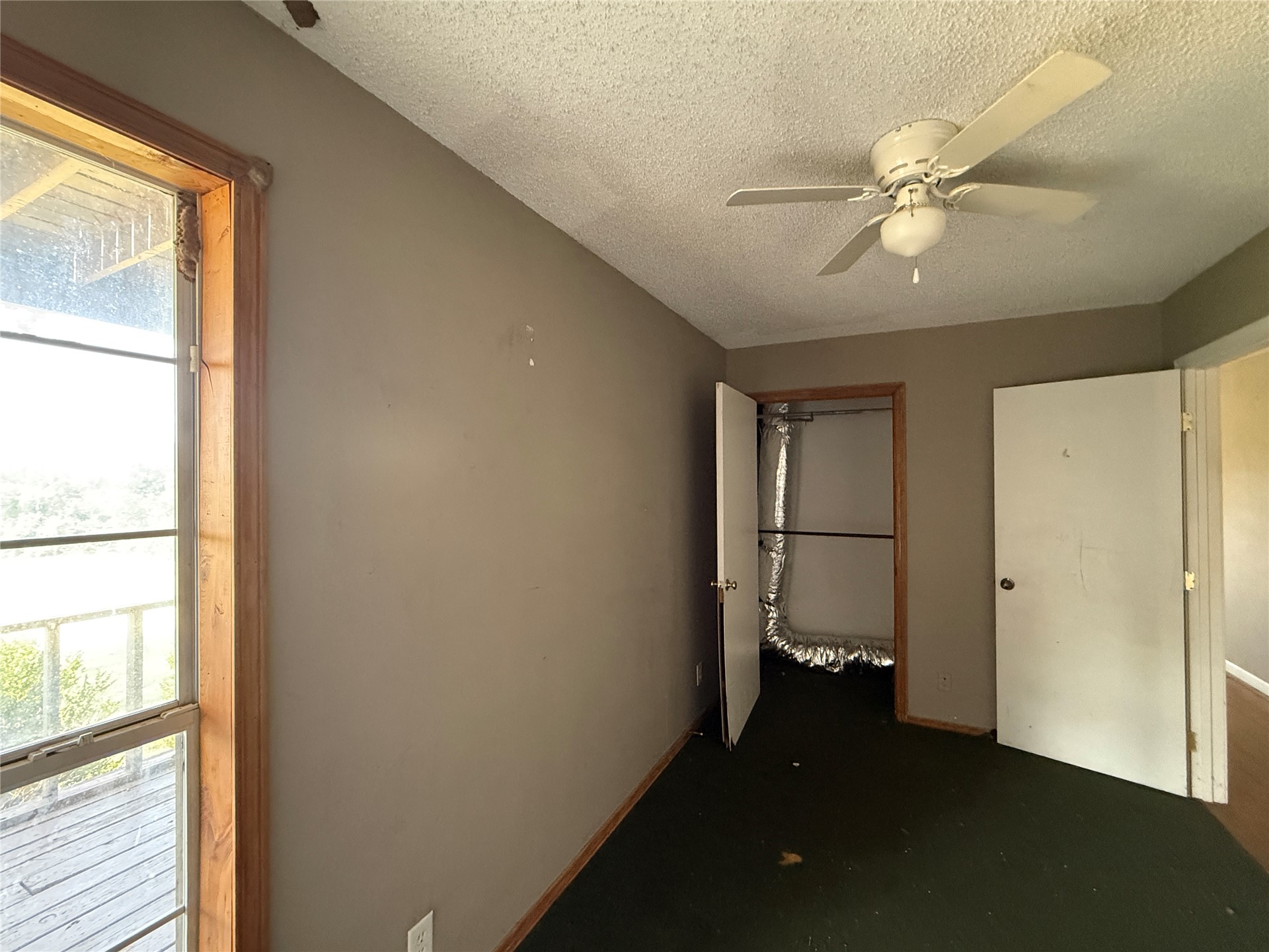 350 County Road 1577 Property Photo 18